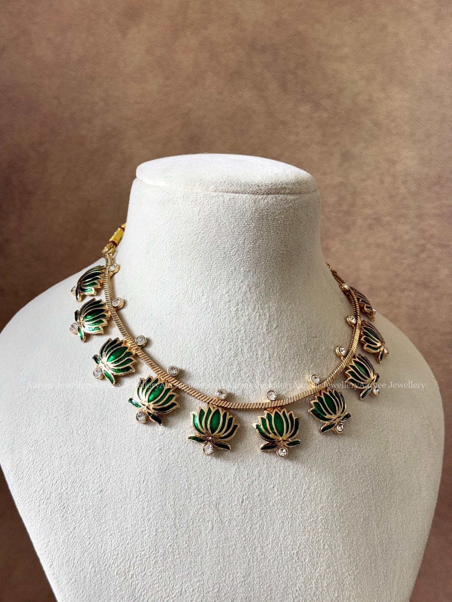 GOLD CHAIN GREEN LOTUS NECKLACE SET - PREMIUM