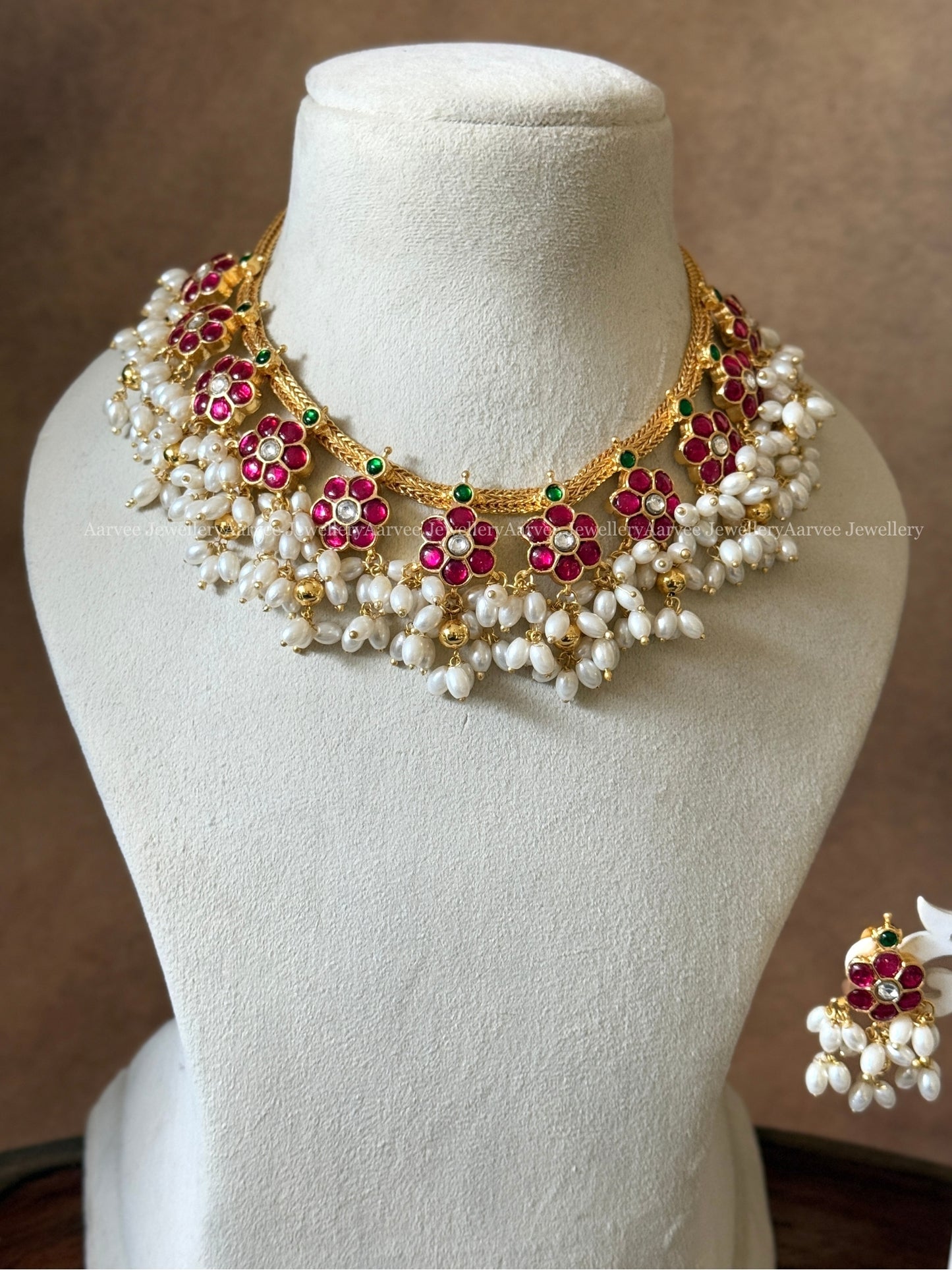 JADAU KUNDAN PEARL BUNCH FLORAL NECKLACE SET WITH RUBY STONES