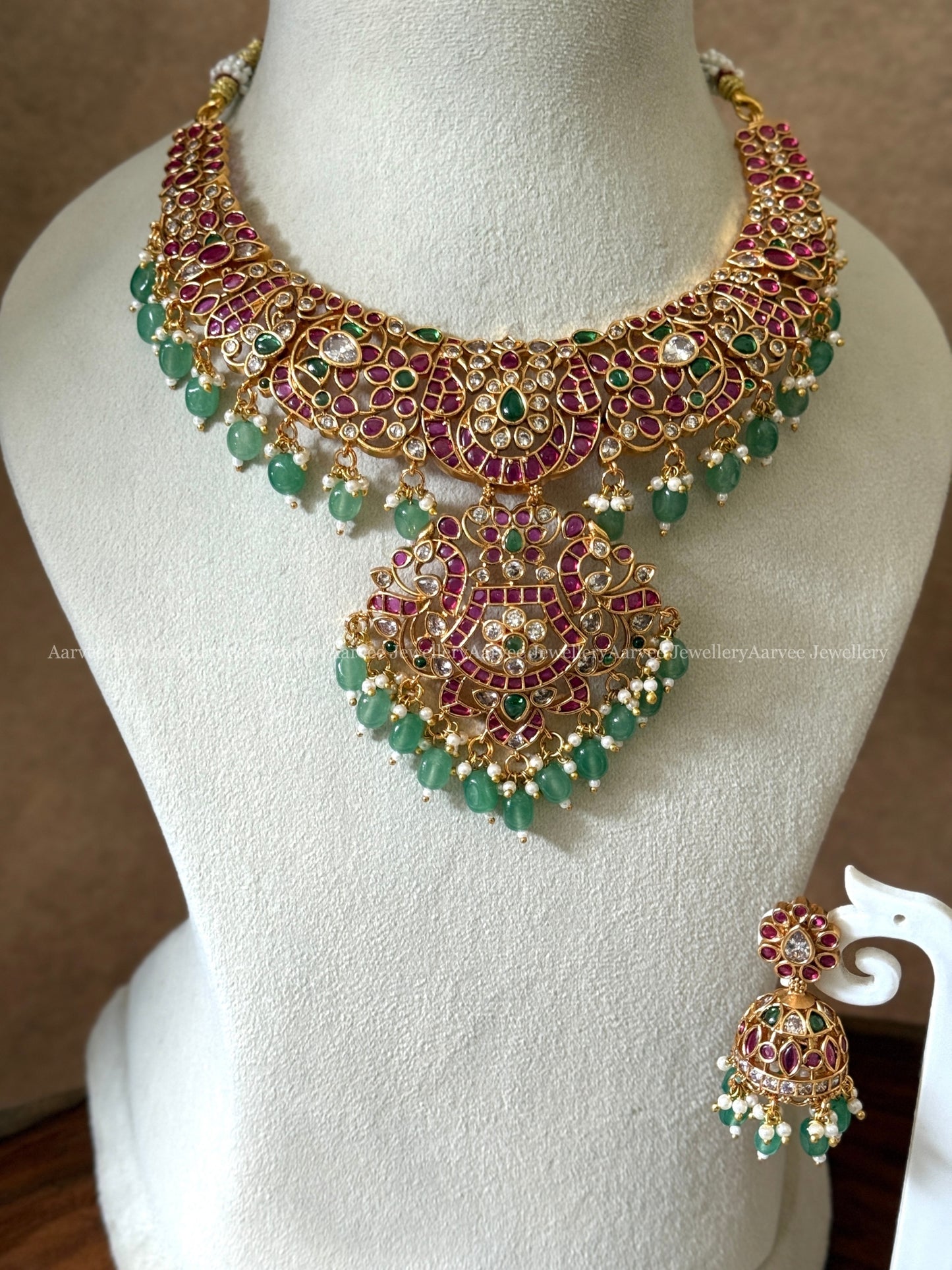 KEMP RUBY STONE FLORAL NECKLACE SET WITH PASTEL BEADS