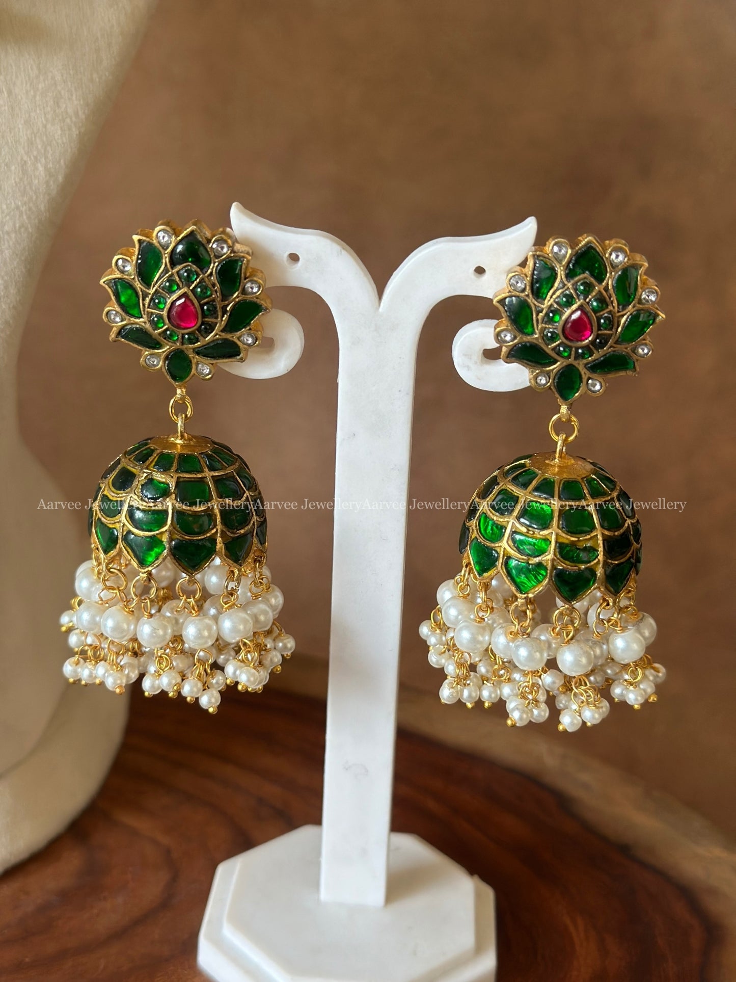 TRADITIONAL JADAU KUNDAN GREEN STONE MANGO MOTIF NECKLACE WITH LOTUS PENDANT PAIRED WITH LOTUS JHUMKI