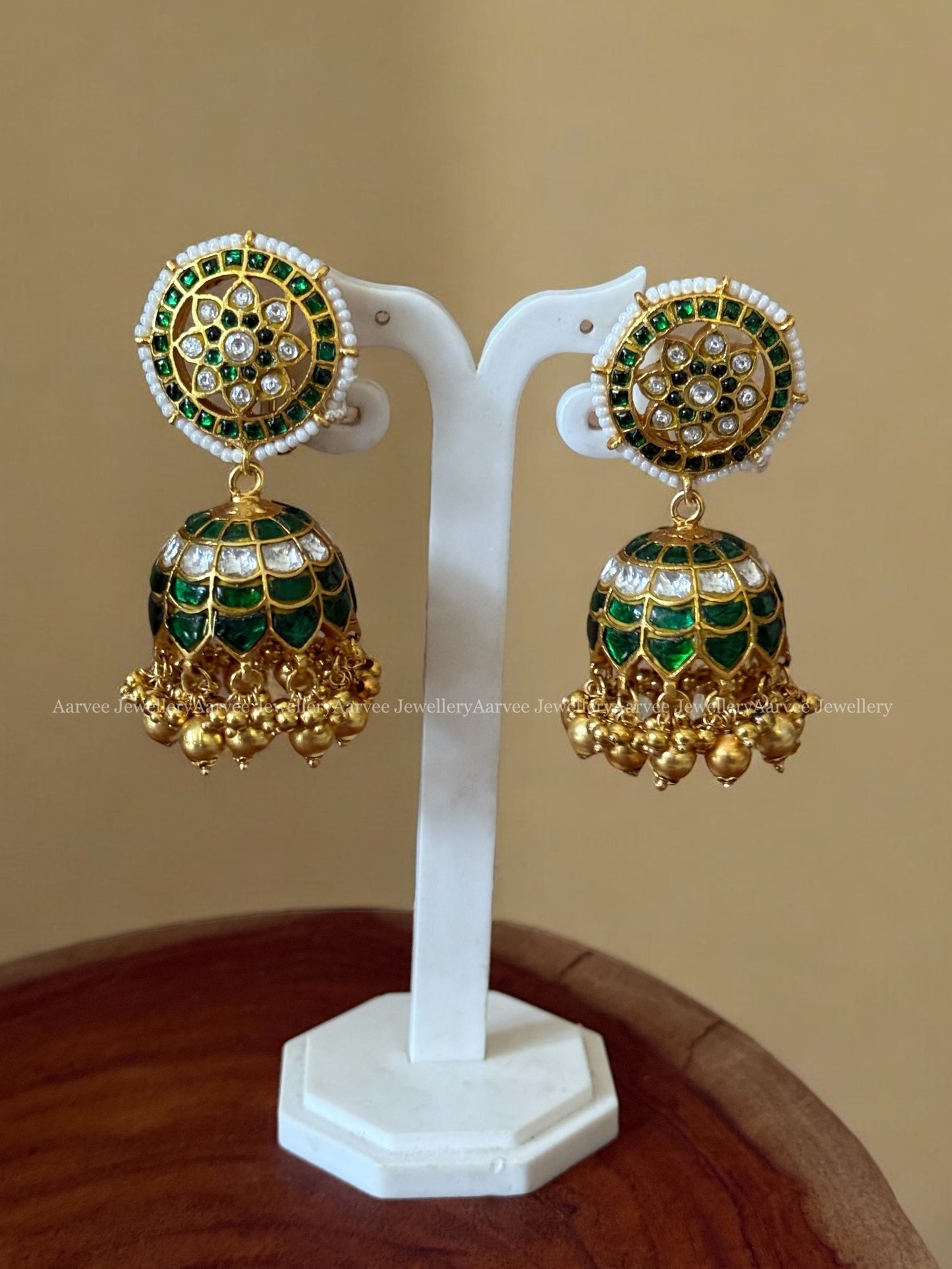 JADAU KUNDAN STATEMENT SEMI BRIDAL JEWELLERY | GREEN STONE BUTTA CHOKER & GREEN CHAND NECKLACE WITH BUTTA JHUMKI IN GOLD BEADS