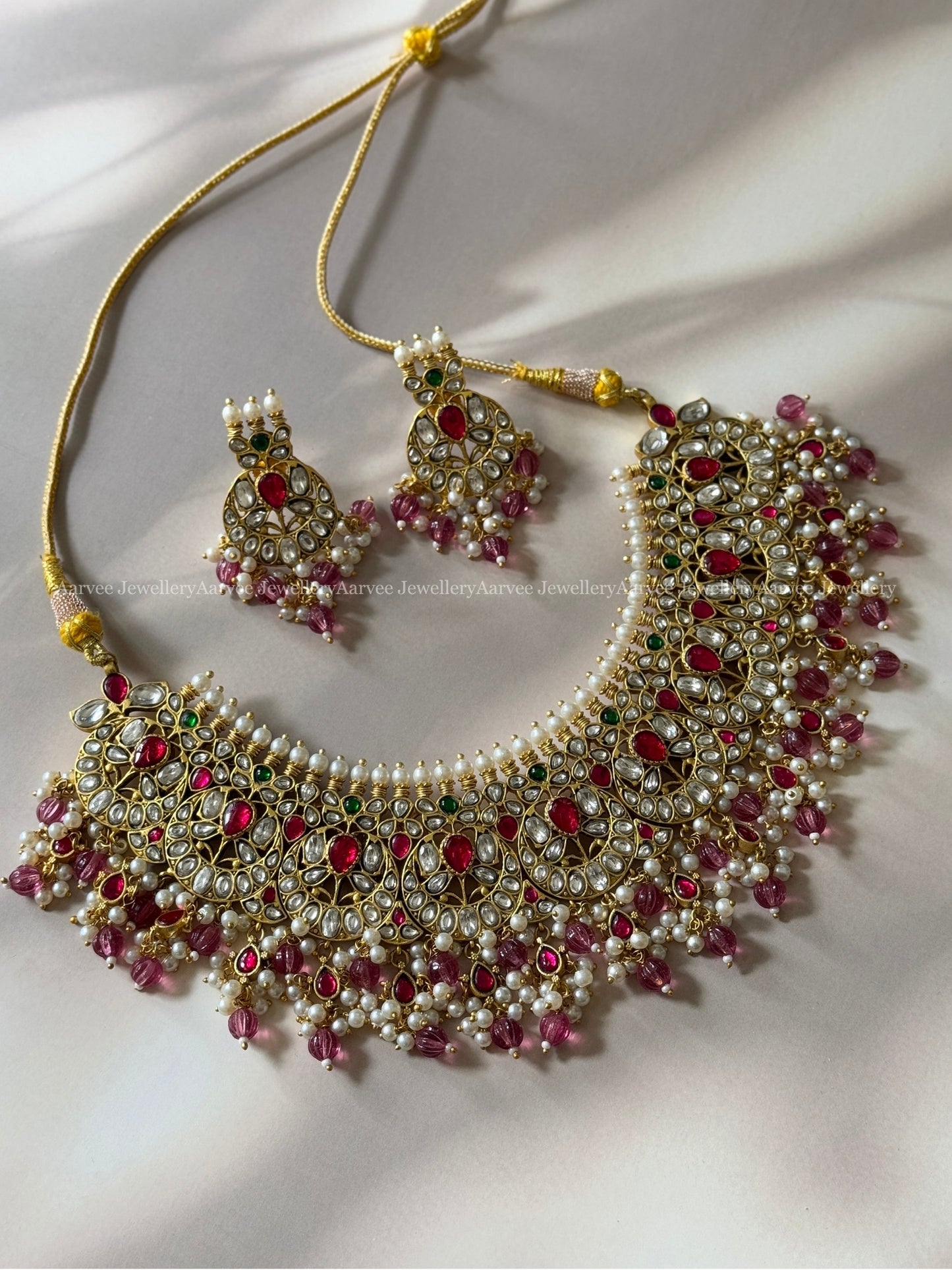 JADAU KUNDAN WHITE / PINK STONES BRIDAL NECKLACE SET WITH WINE COLOR BEADS