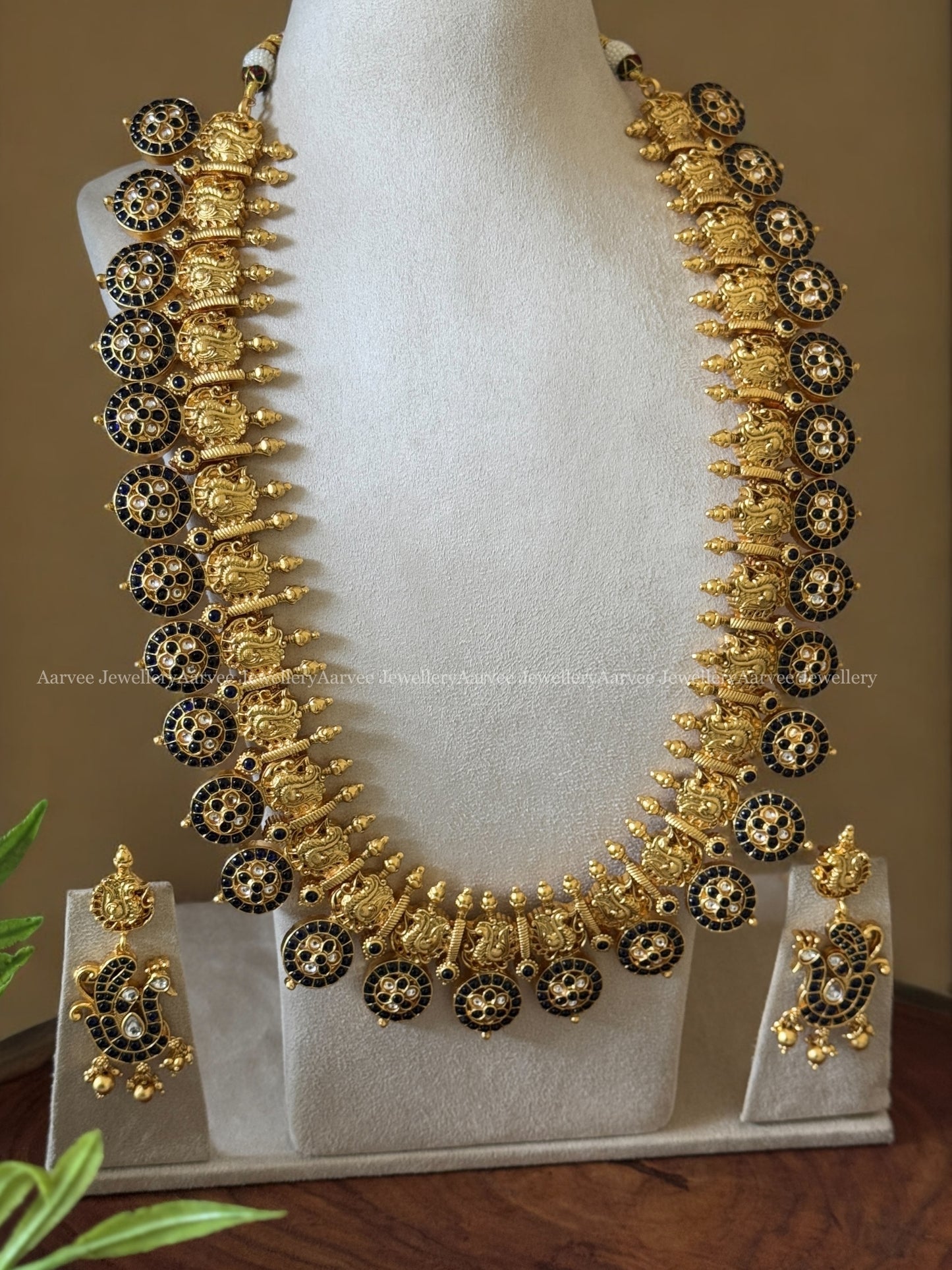 GOLD TONE BUTTA BRIDAL HARAM SET WITH NAVY BLUE STONES