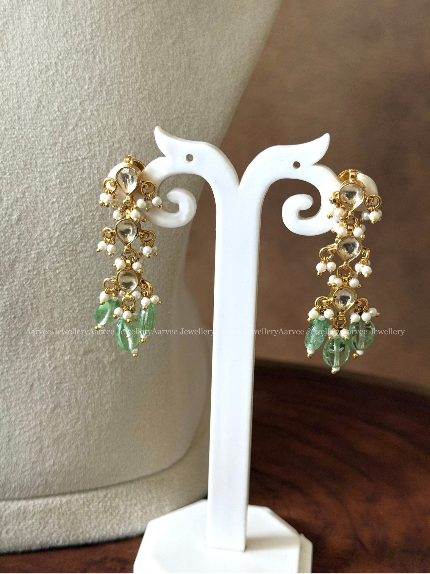 POLKI KUNDAN MINIMAL PEARL CHAIN WHITE STONE NECKLACE SET WITH PASTEL BEADS