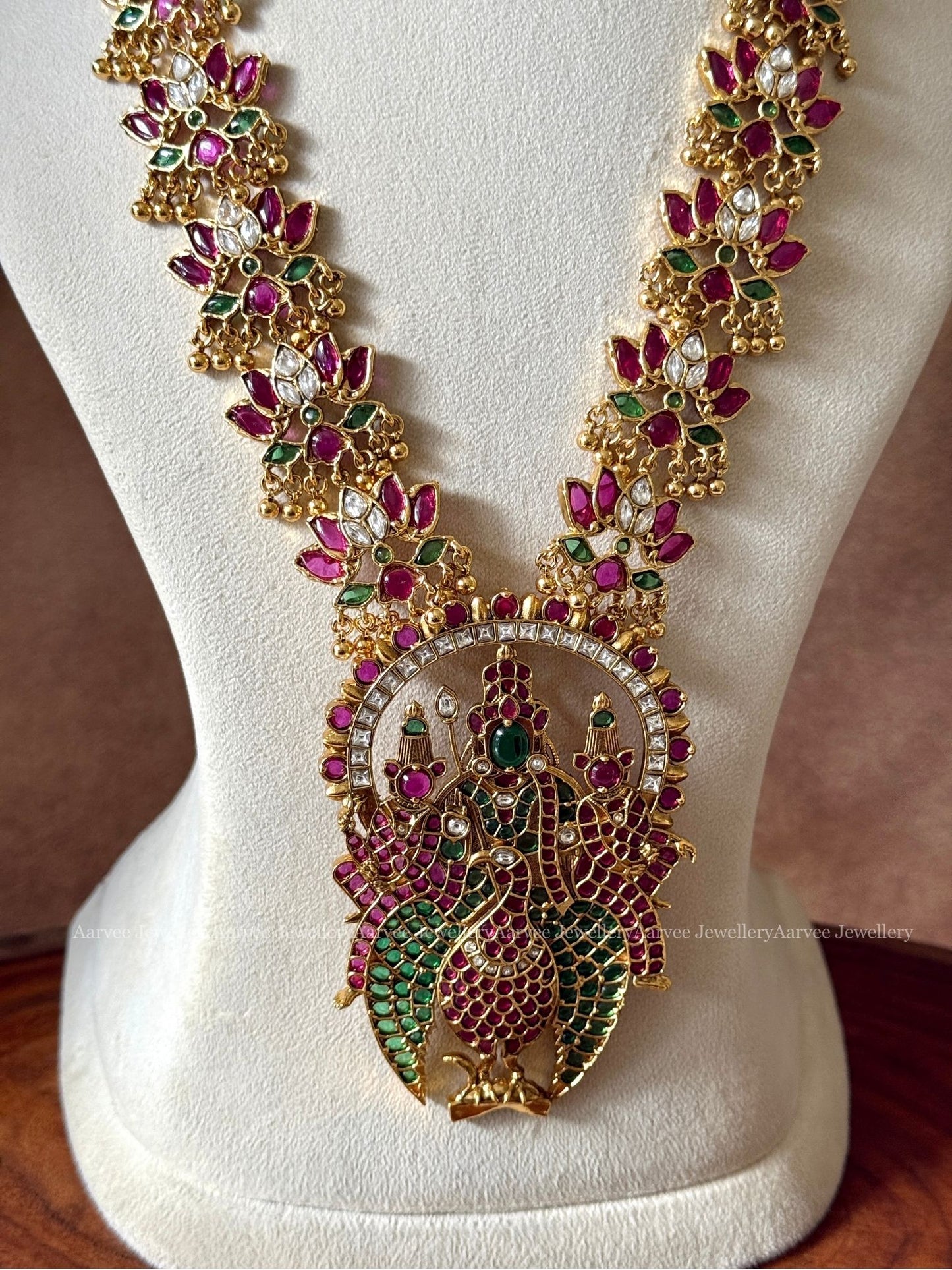 KEMP STONES LOTUS MOTIF HARAM WITH LORD MURUGAN PENDANT