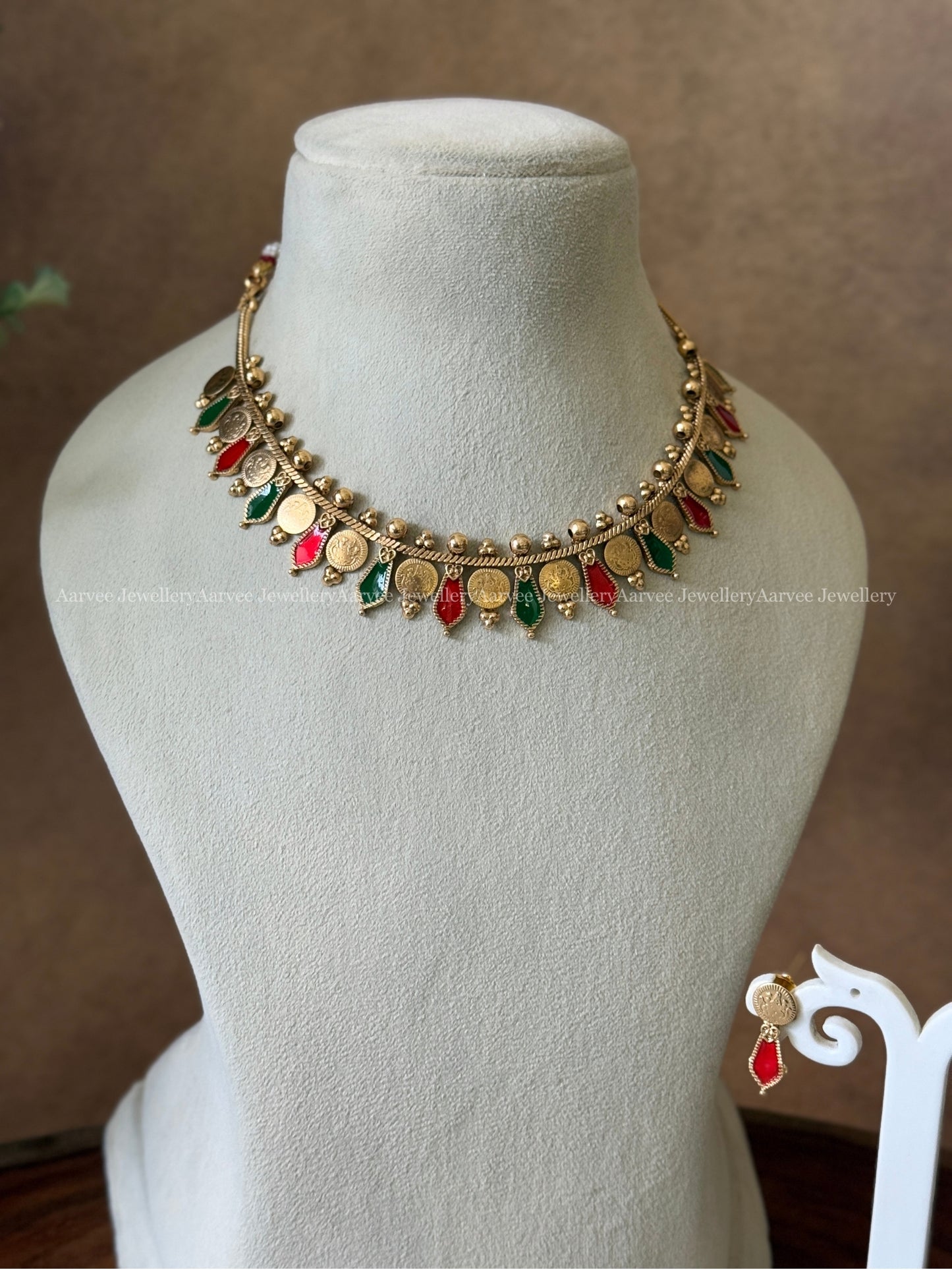 COIN AND PALAKKA NECKLACE SET WITH RED & GREEN COLOR
