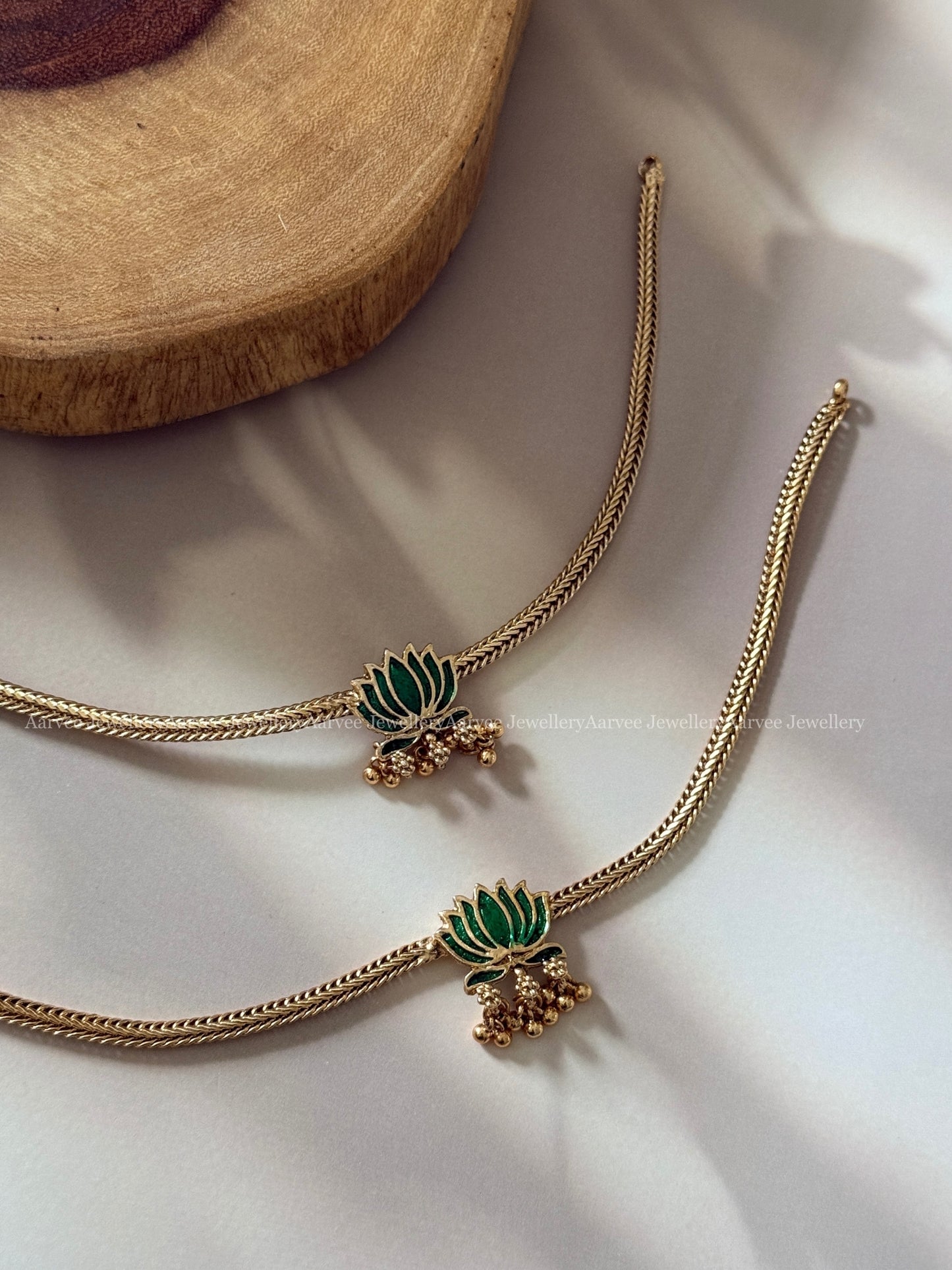 MINIMAL GOLD CHAIN ANKLET WITH LOTUS PENDANT WITH - GREEN