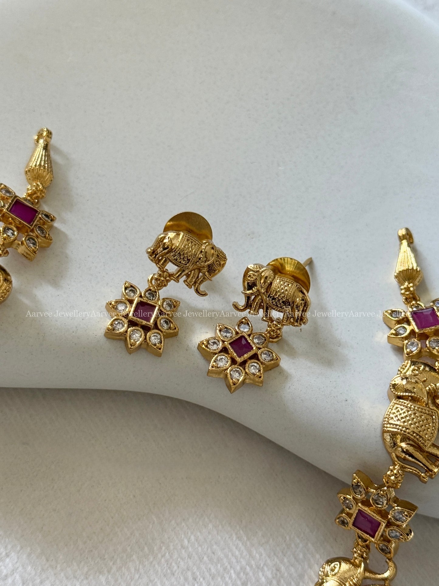 MINIMAL ELEPHANT & FLORAL NECKLACE SET IN CZ RUBY STONE