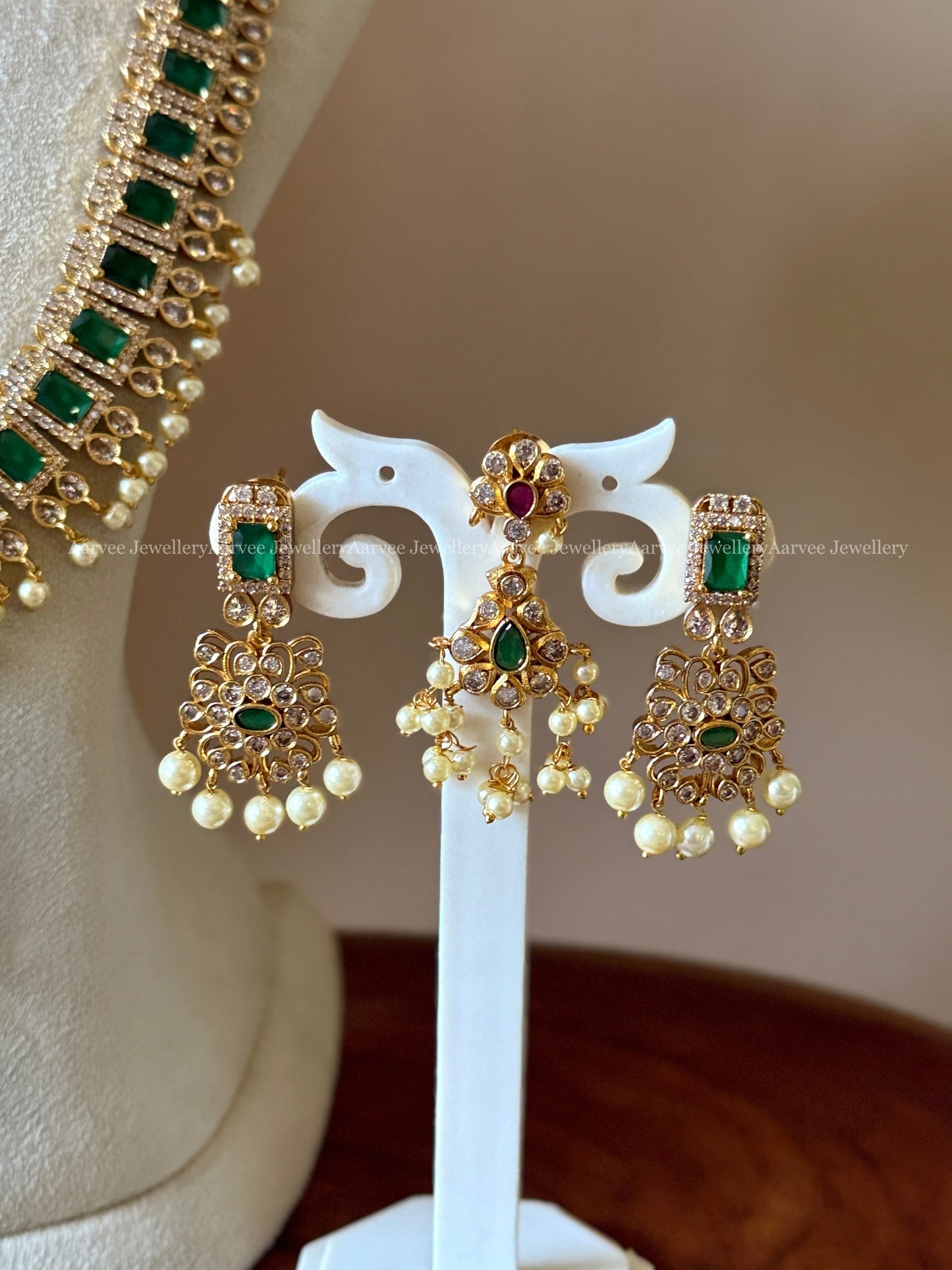 COMBO - CLASSIC GUTTA PUSALU NECKLACE WITH CZ GREEN STONE HARAM SET WITH PEARLS