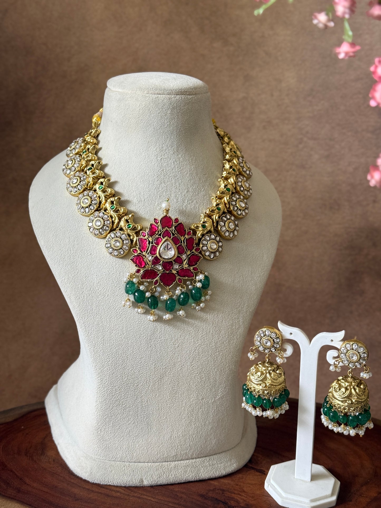 JADAU KUNDAN WHITE STONES NECKLACE SET WITH PINK LOTUS PENDANT AND GREEN BEADS
