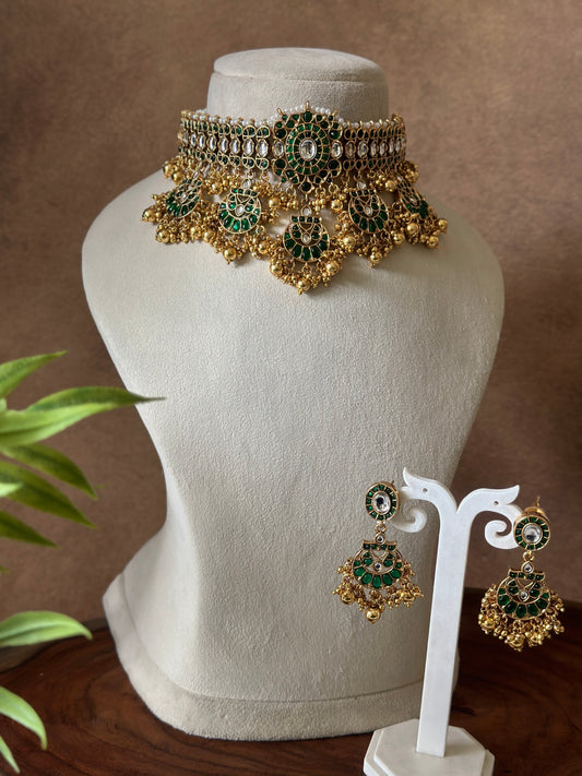 KEMP CHOKER FEATURING A MULTI-PENDANT DESIGN, EMBELLISHED WITH GREEN & WHITE STONES ACCENTED WITH ELAGENT GOLD BEADS