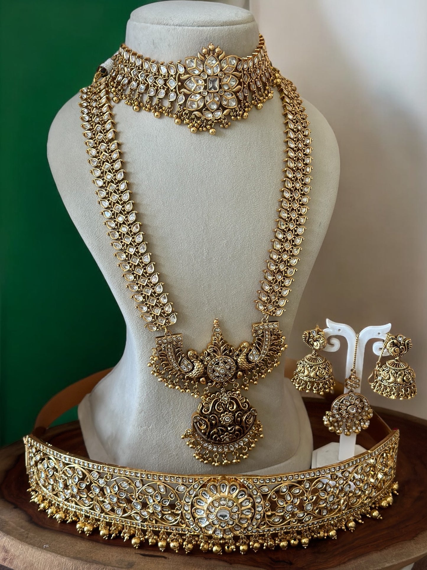 PREMIUM QUALITY KUNDAN SEMI BRIDAL JEWELLERY SET
