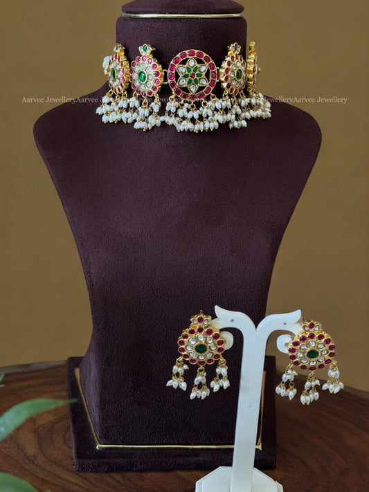 JADAU KUNDAN BUTTA FLORAL CHOKER SET WITH RUBY/WHITE/GREEN STONES AND RICE PEARLS