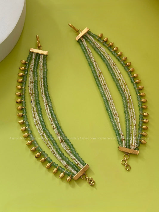 PASTEL & PEARL BEADS LAYERED EAR CHAIN