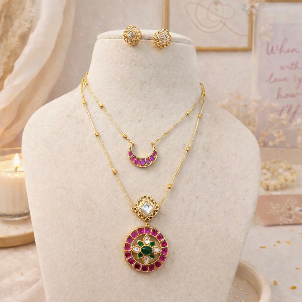 KEMP TWO LAYER CHAIN SET WITH CHAND AND FLORAL PENDANT