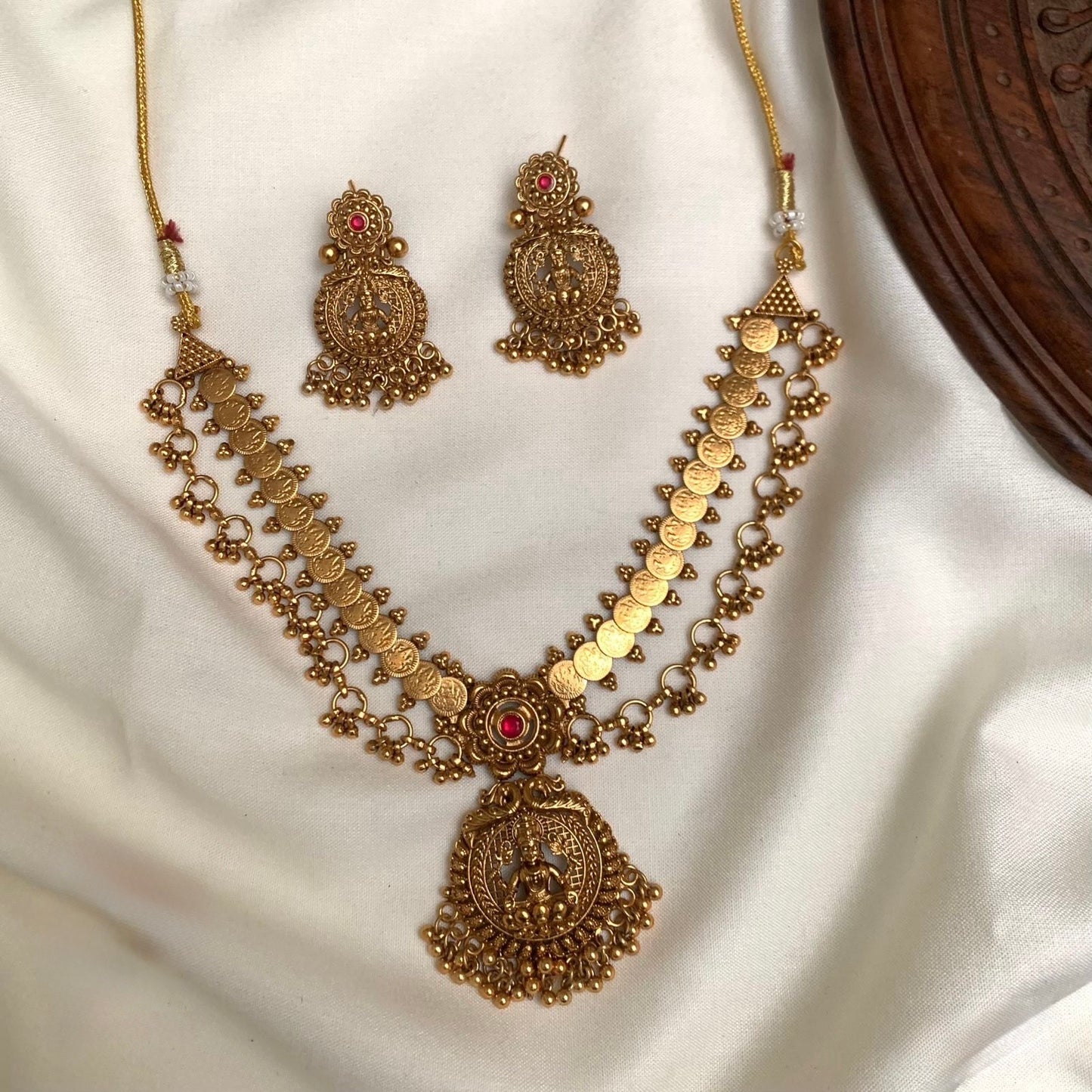 TWO LAYER COIN NECKLACE SET WITH RUBY STONE