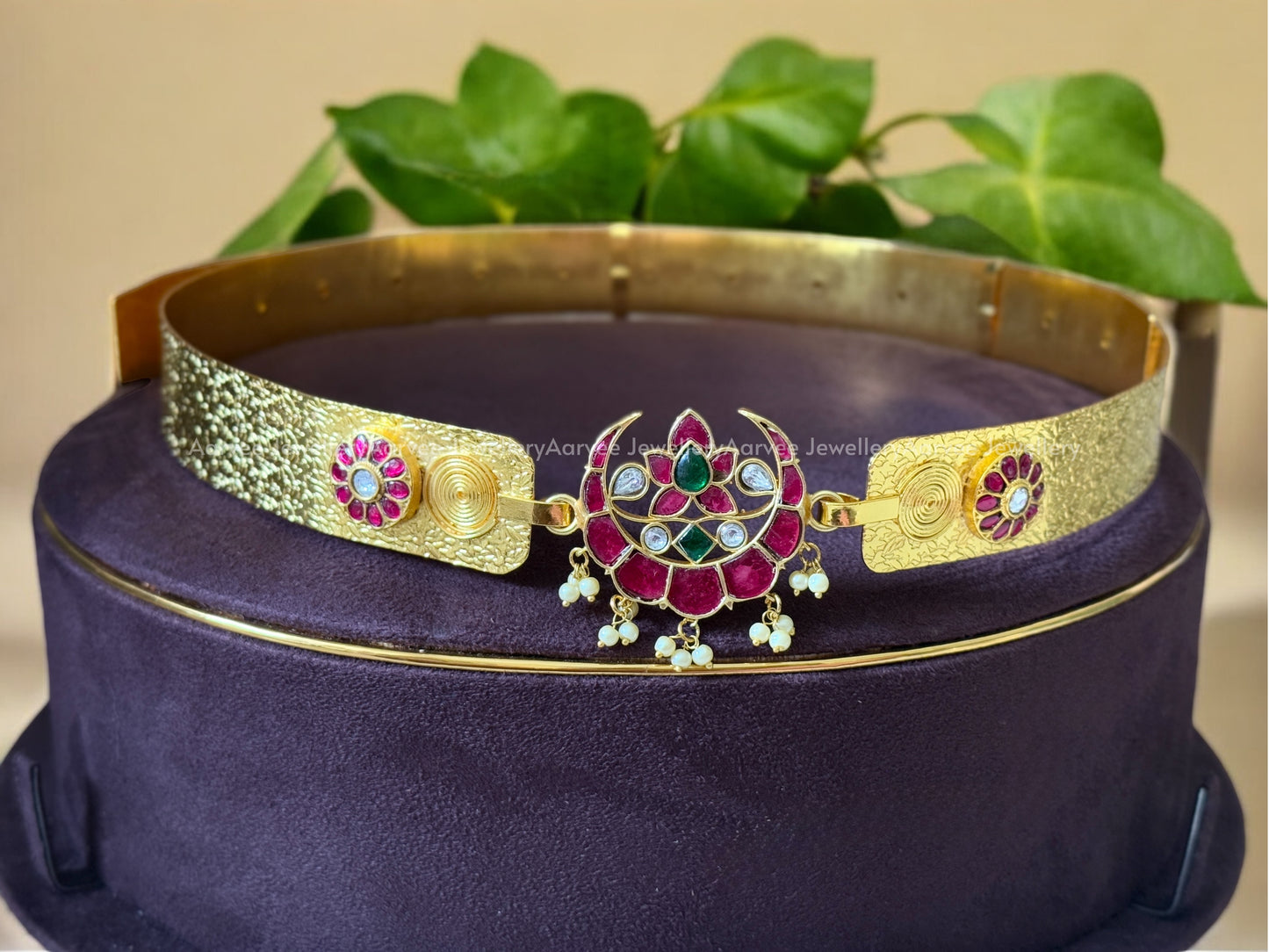 JADAU KUNDAN CHAND WAIST BELT WITH RUBY/ GREEN STONES