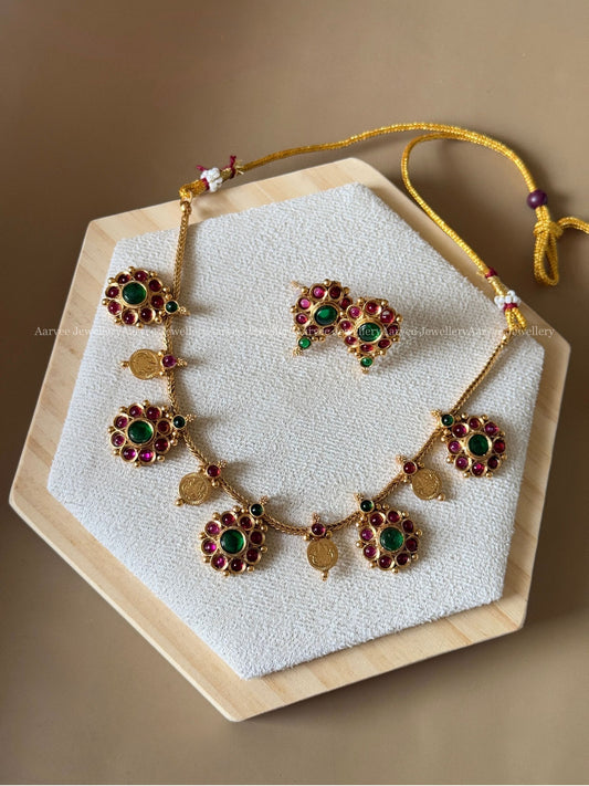 COIN AND RUBY / GREEN STONE FLORAL PENDANT GOLD CHAIN NECKLACE SET