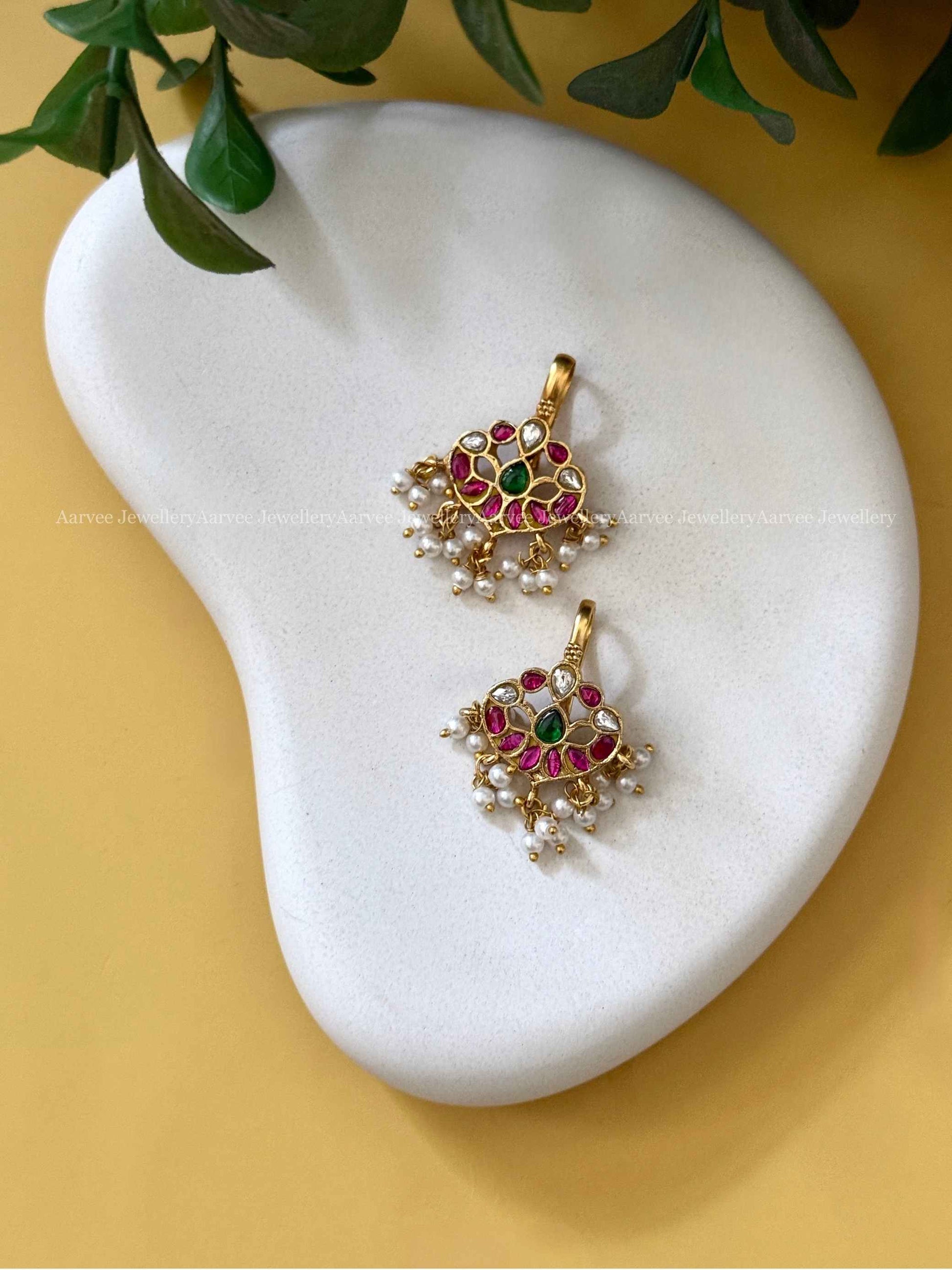 JADAU KUNDAN PEACOCK MOTIF MULTI COLOR EAR CUFF/ BUGADI