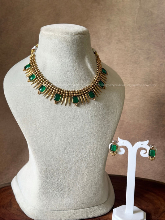 ANTIQUE GOLD KERALA STYLE MULLA MOTTU NECKLACE SET WITH GREEN STONE