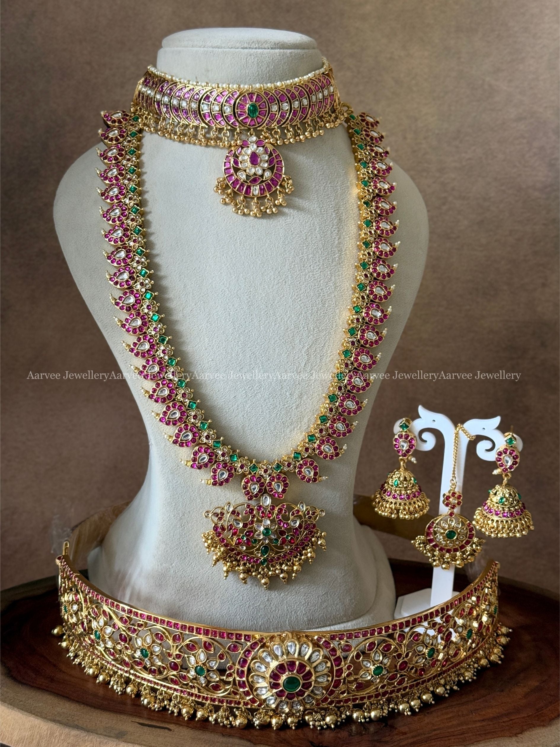 PREMIUM PINK KUNDAN STONES MANGO MOTIF BRIDAL JEWELLERY SET WITH GOLD BEADS