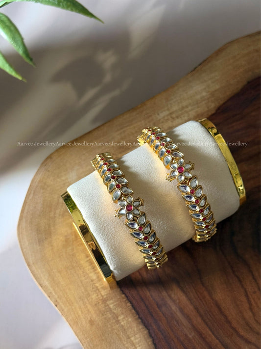 WHITE / RUBY KEMP STONE FLORAL & LEAF DESIGN KADA BANGLES
