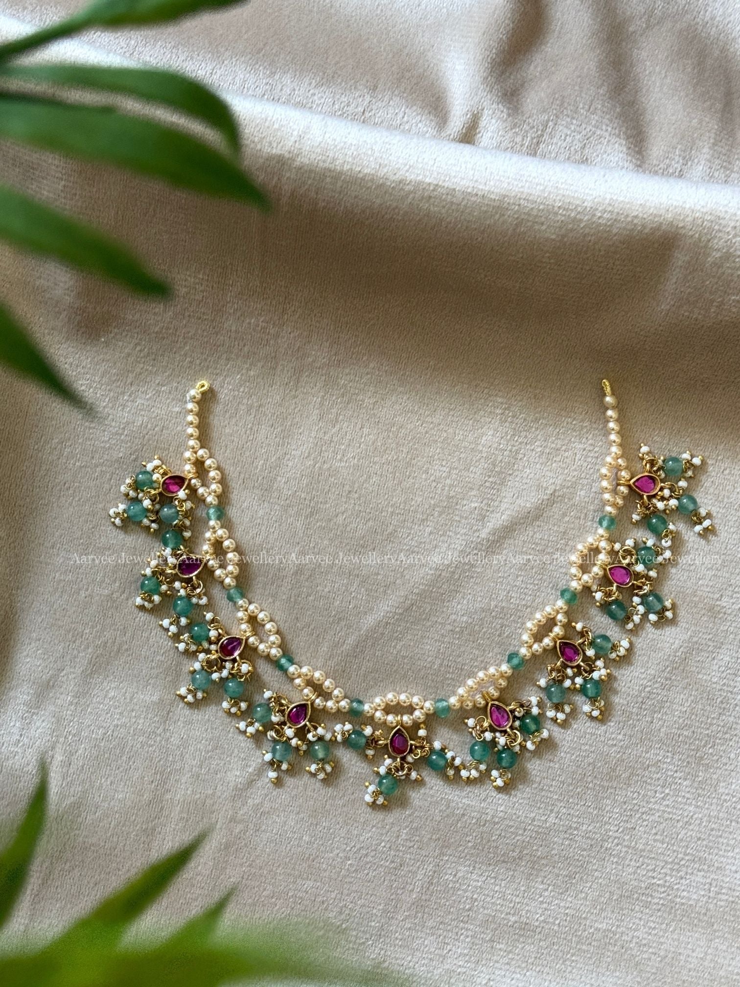 PEARL NECKLACE SET WITH KEMP STONES AND PASTEL BEADS      