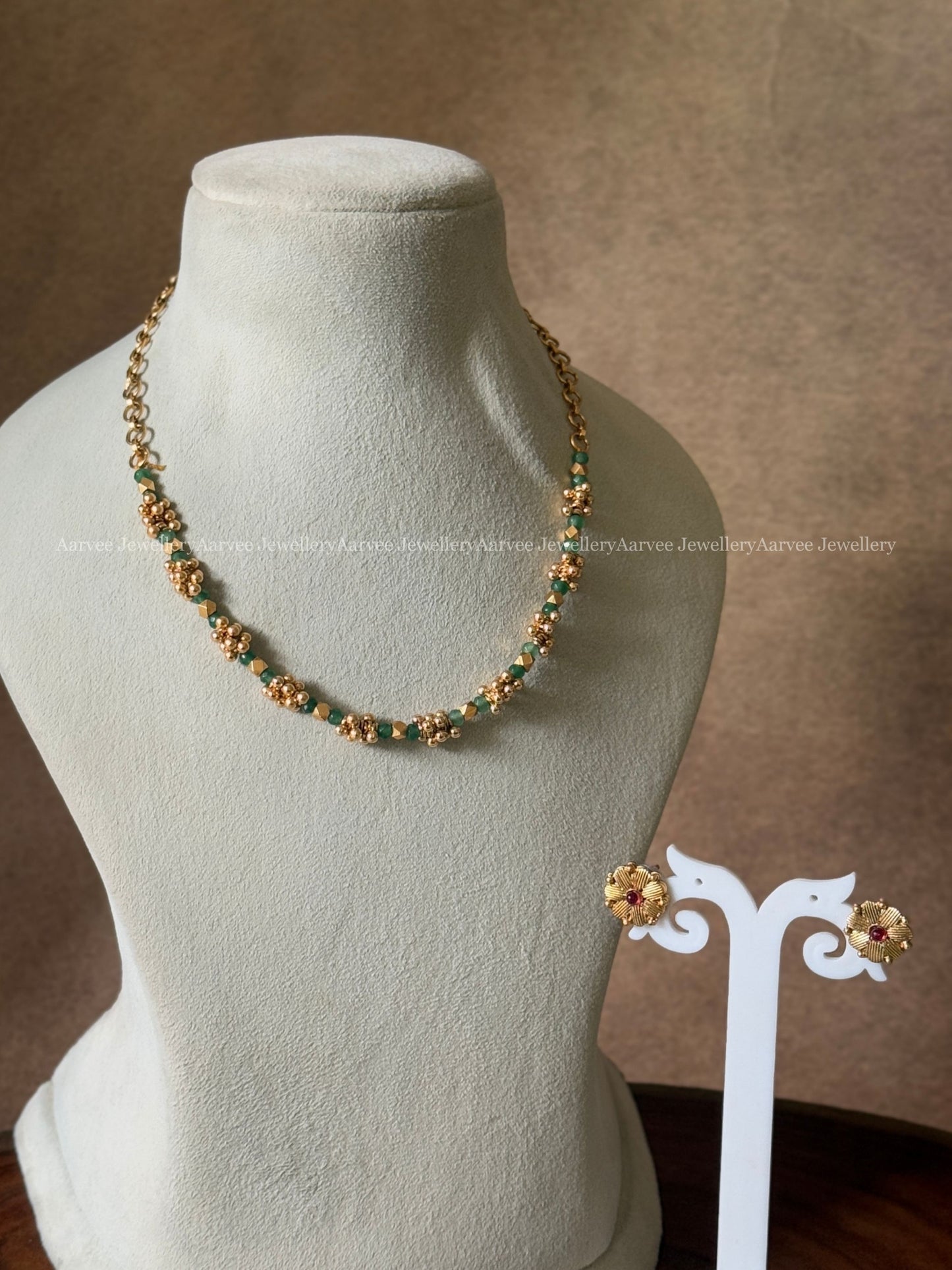 GOLD AND PASTEL BEADED NECKLACE SET