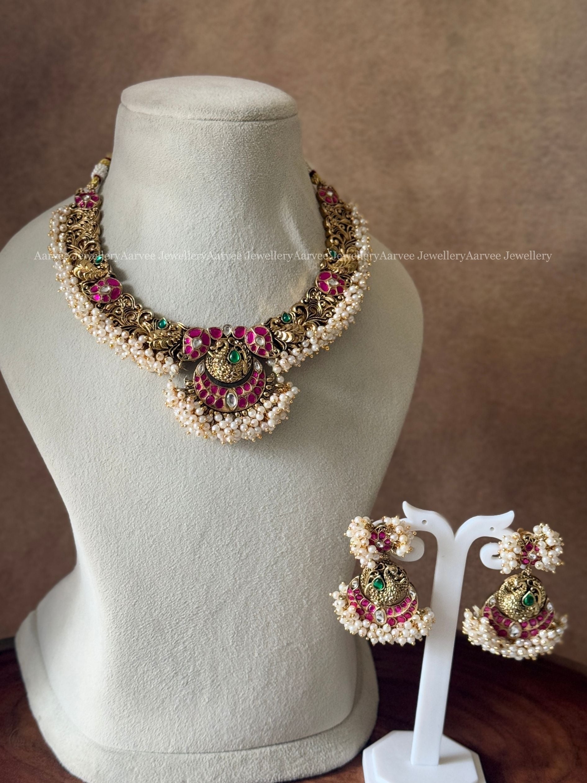 PREMIUM NON IDOL KUNDAN STONES PEARL BUNCH NECKLCE SET