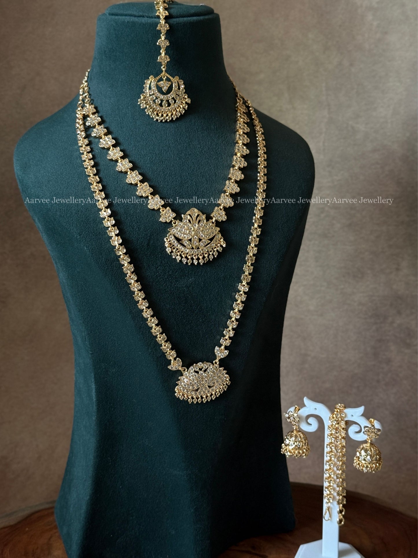 FULL WHITE STONES IMPON SEMI BRIDAL JEWELLERY SET