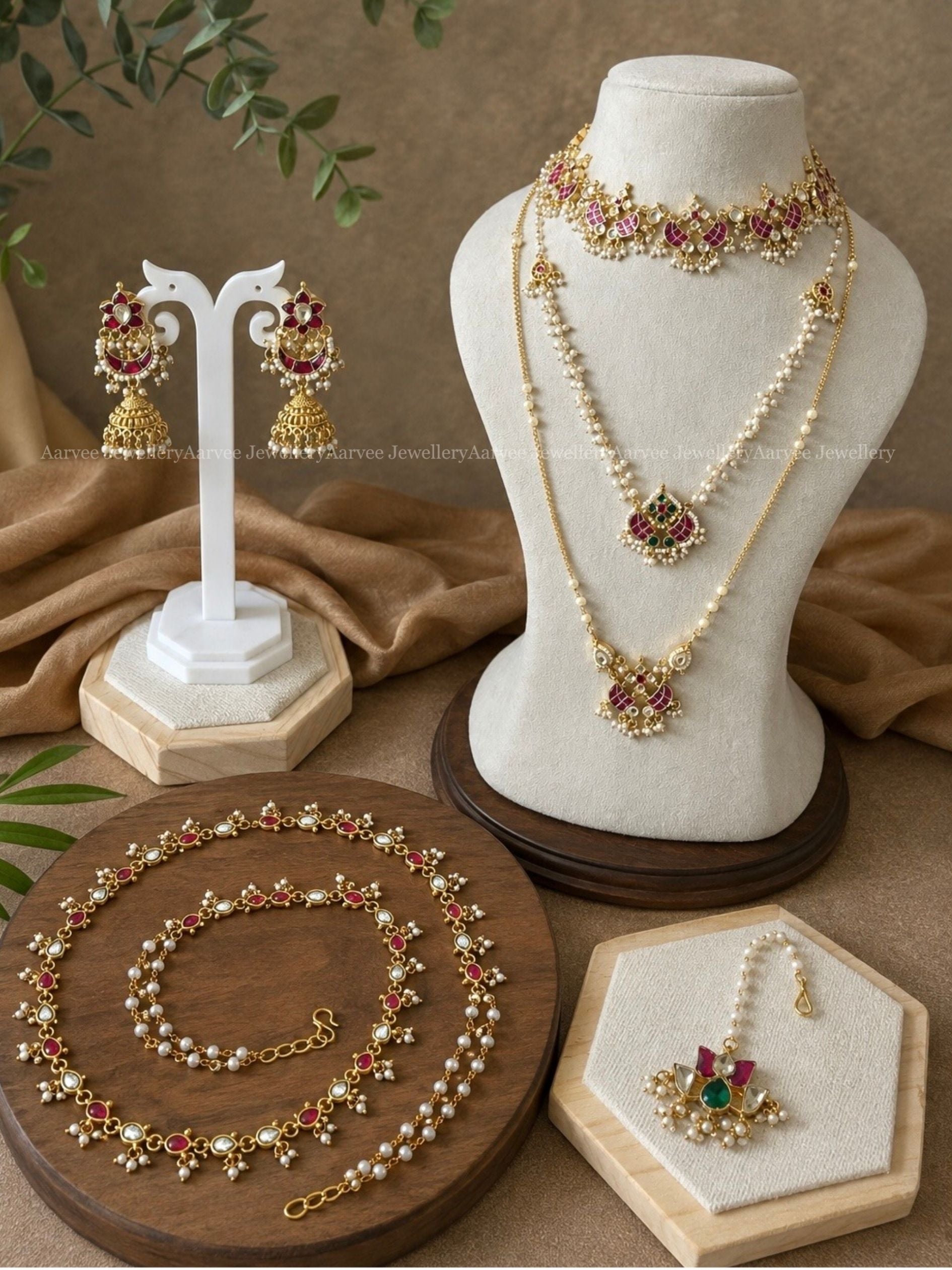  MINIMAL SEMI BRIDAL JEWELLERY SET WITH RUBY / WHITE KUNDAN STONES
