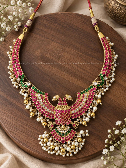 JADAU KUNDAN RUBY / GREEN  STONE KANTI NECKLACE WITH GANDA BERUNDA PENDANT 