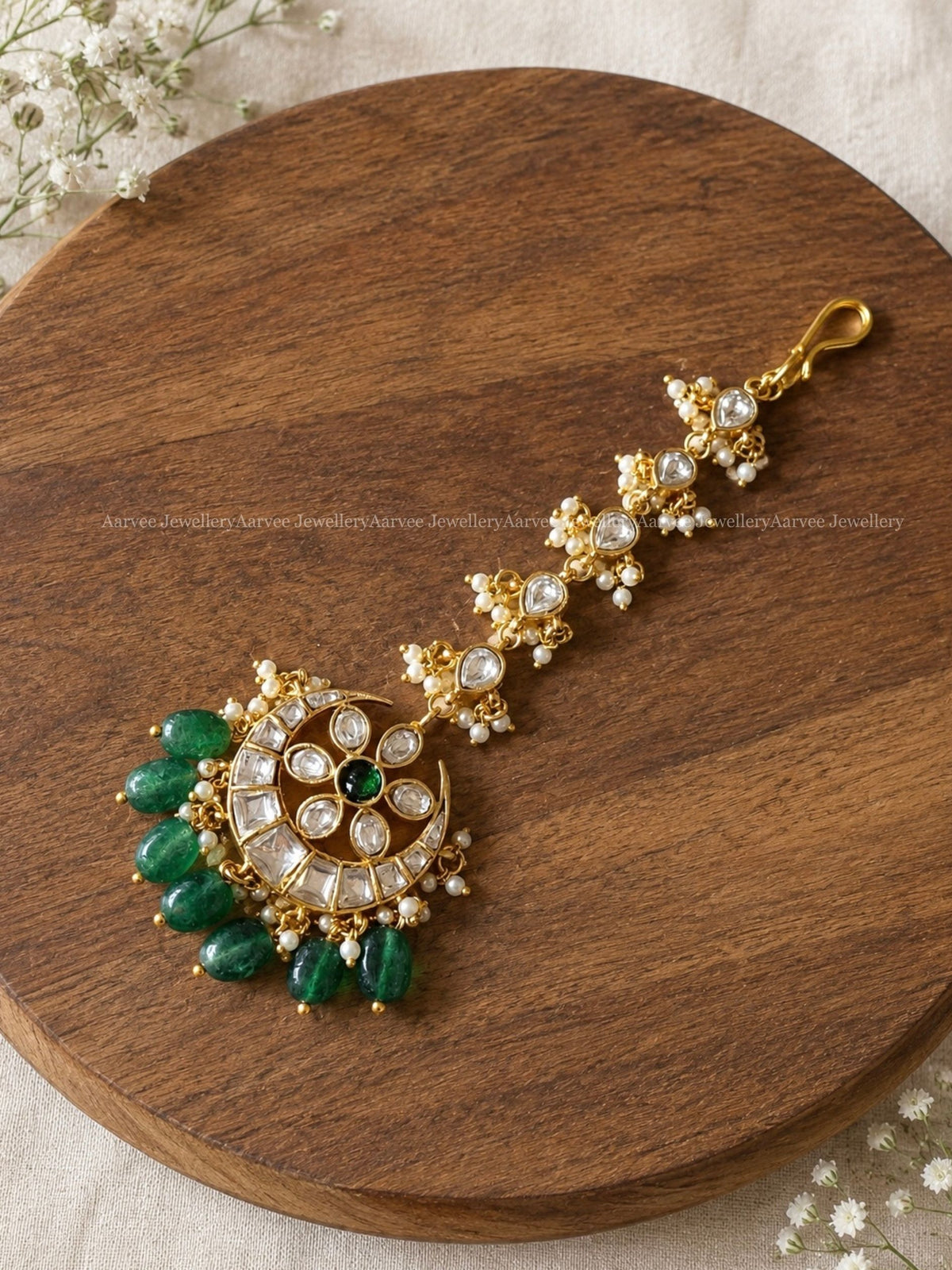 JADAU KUNDAN WHITE STONES CHAND TIKKA WITH GREEN BEADS
