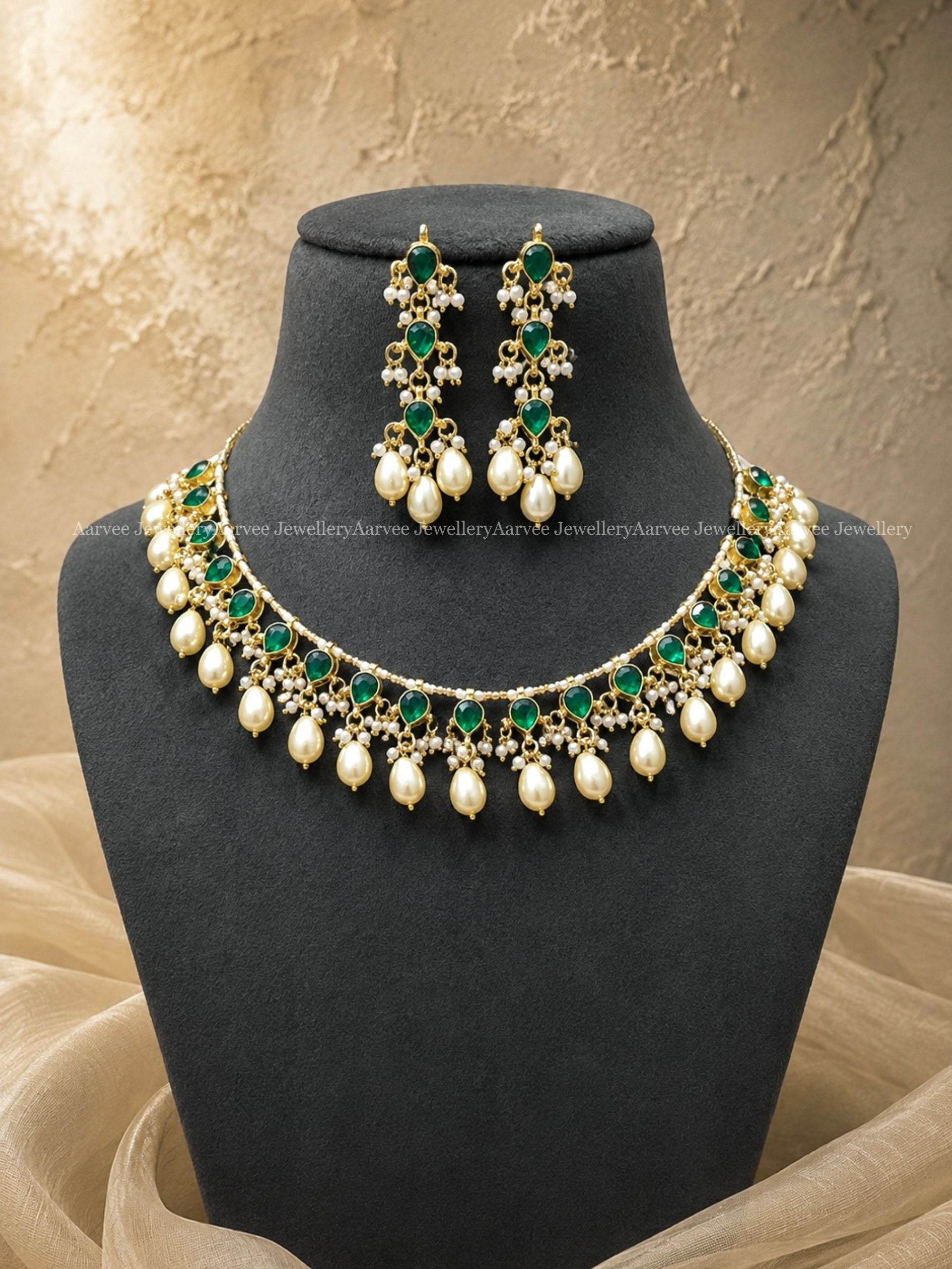 POLKI KUNDAN TEAR DROP GREEN STONE PEARL NECKLACE SET