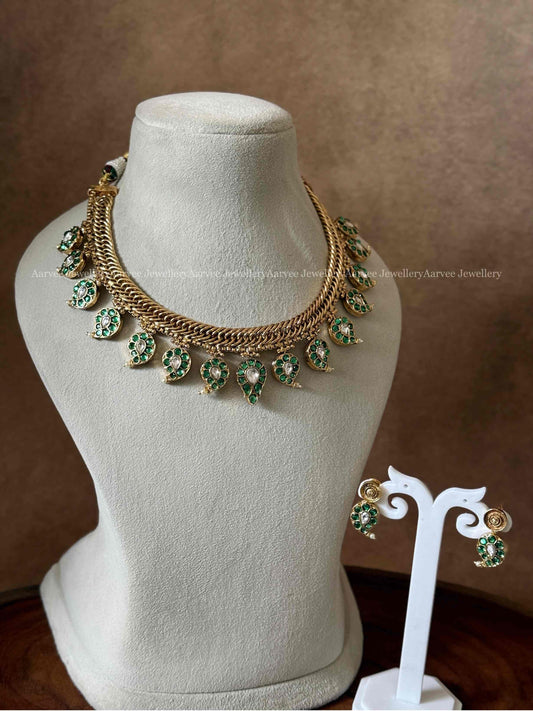 PREMIUM REVERSIBLE 2 IN 1 MANGO MOTIF JALEBI NECKLACE SET WITH WHITE / GREEN STONES