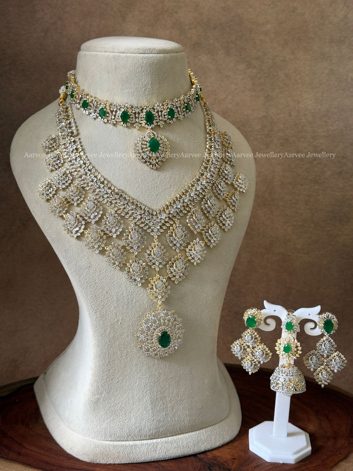WHITE / GREEN AD STONES SEMI BRIDAL JEWELLERY SET