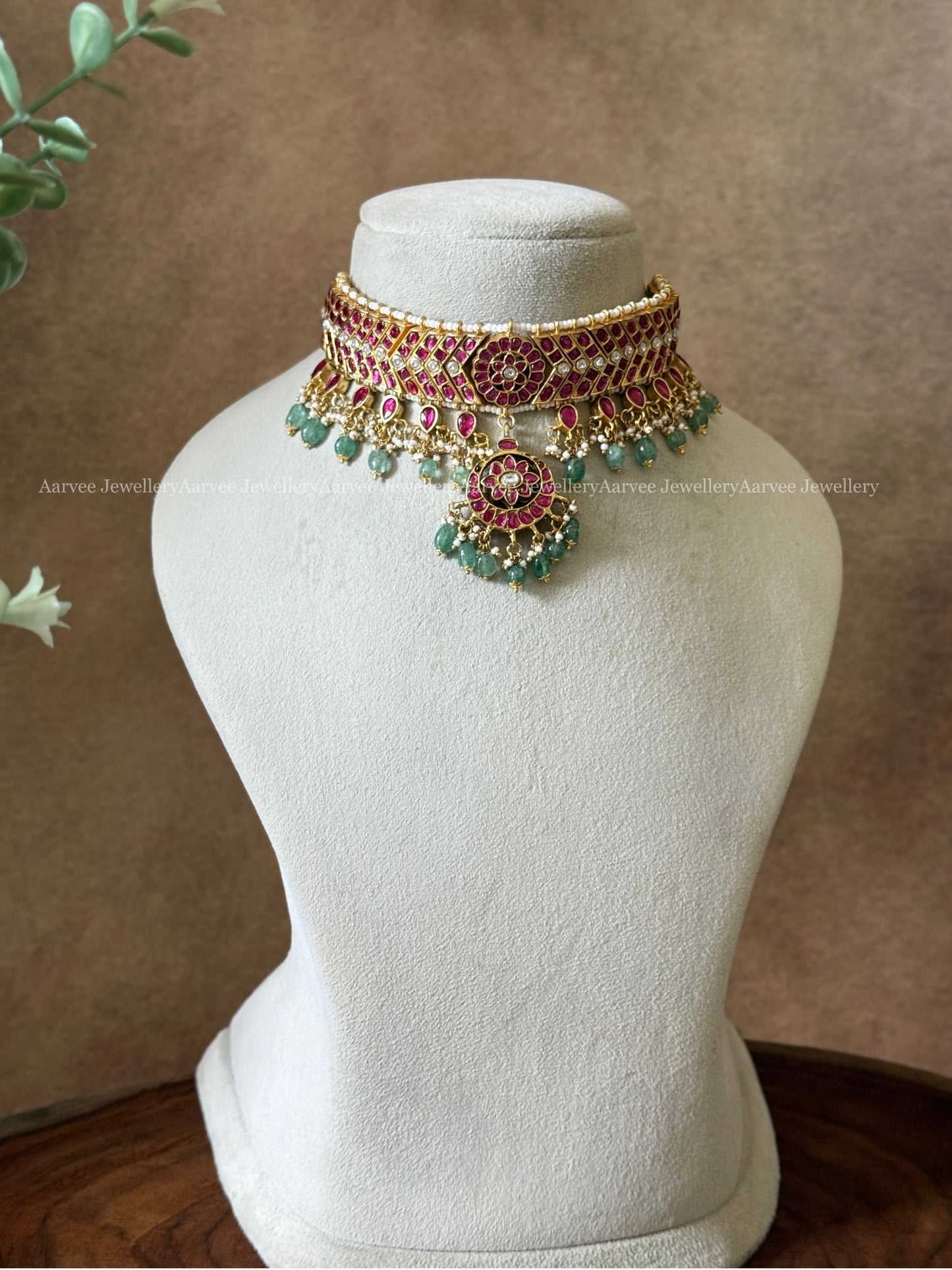 ADITI JADAU KUNDAN CHOKER | REVERSIBLE 2 IN 1 WITH WHITE AND RUBY STONES AND PASTEL BEADS
