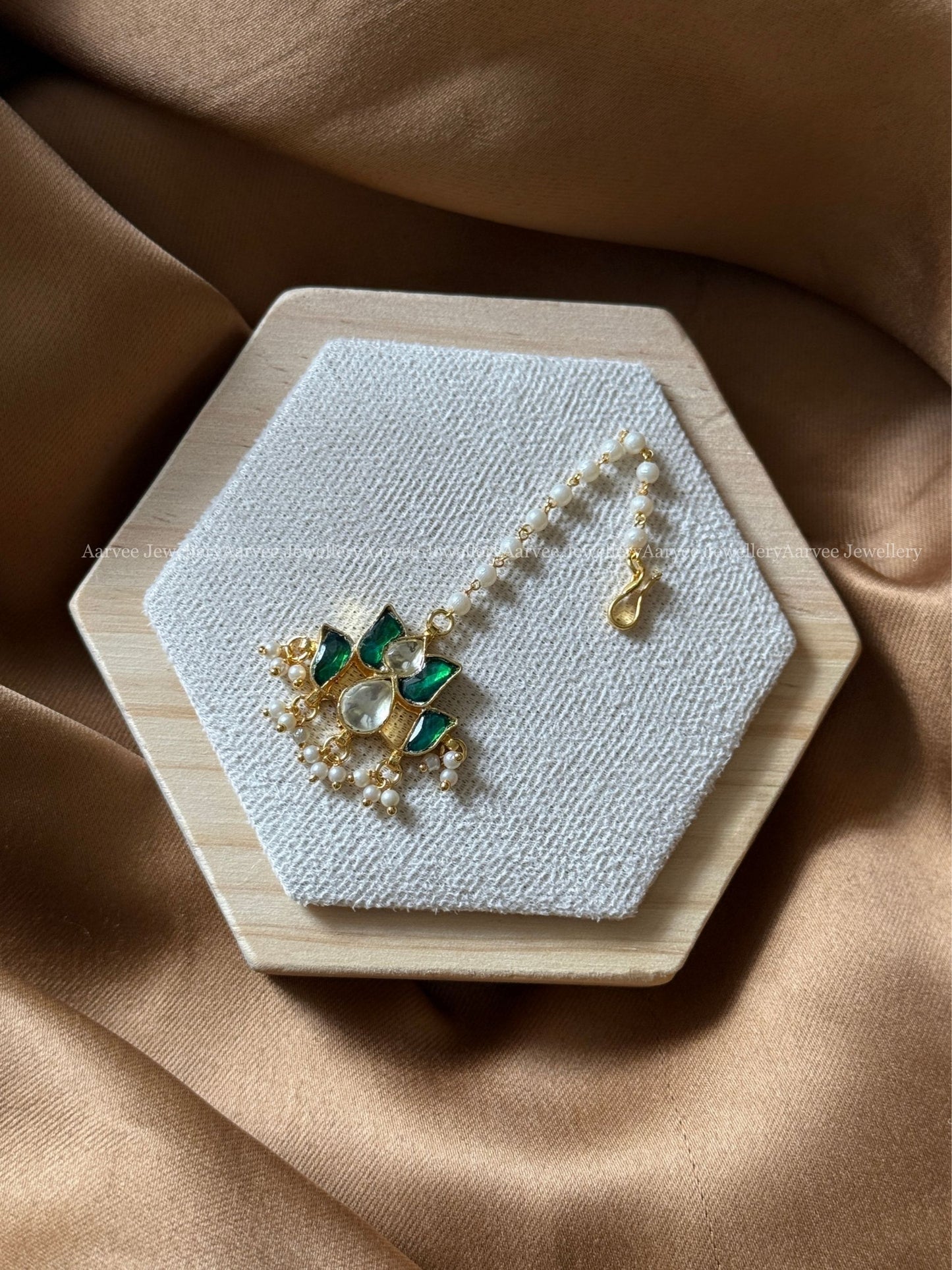 POLKI KUNDAN PEARL LINE GREEN STONE LOTUS TIKKA