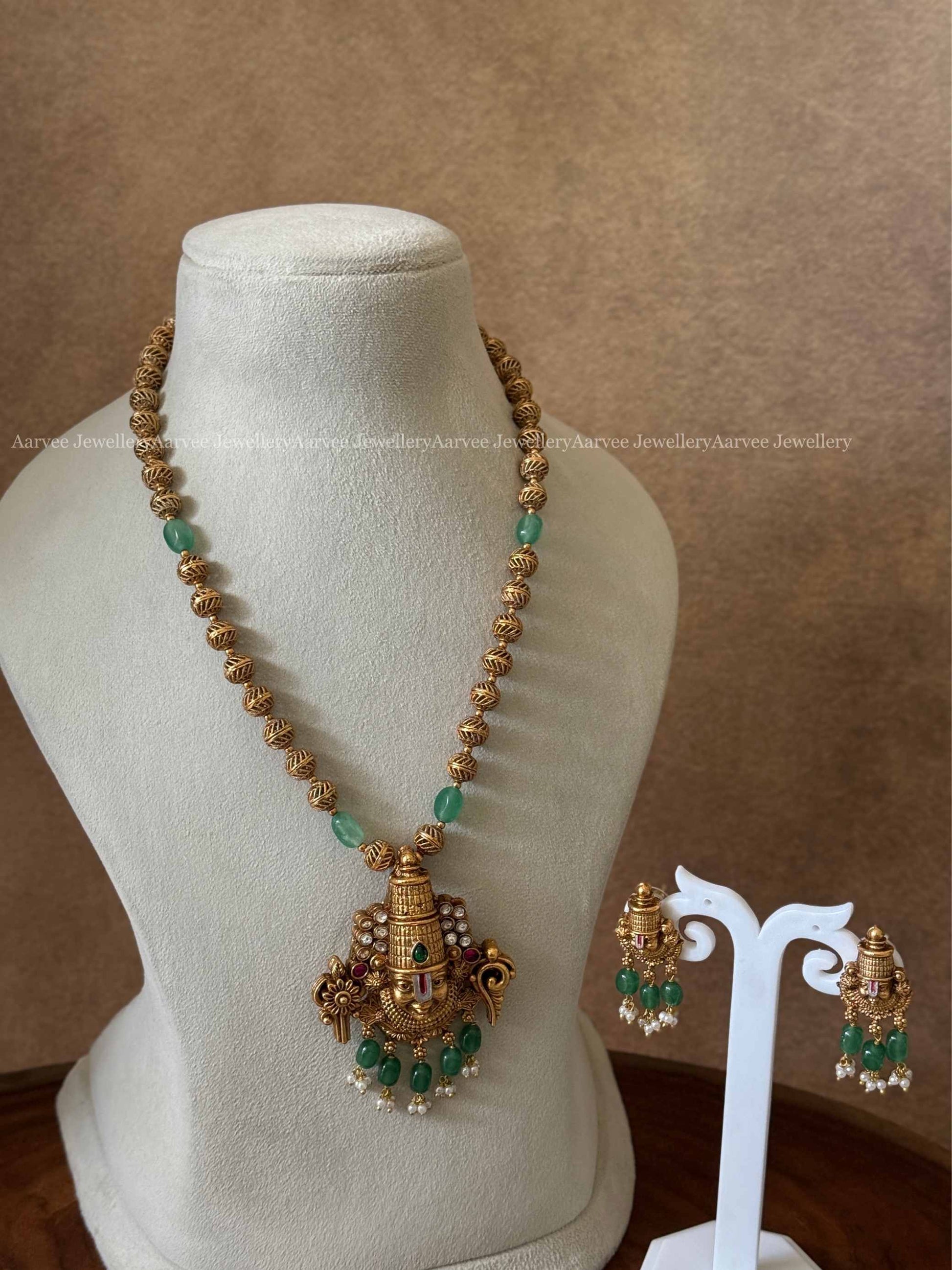 GOLD & GREEN BALL BEADED MID LENGTH CHAIN SET WITH PERUMAL PENDANT IN GREEN BEADS