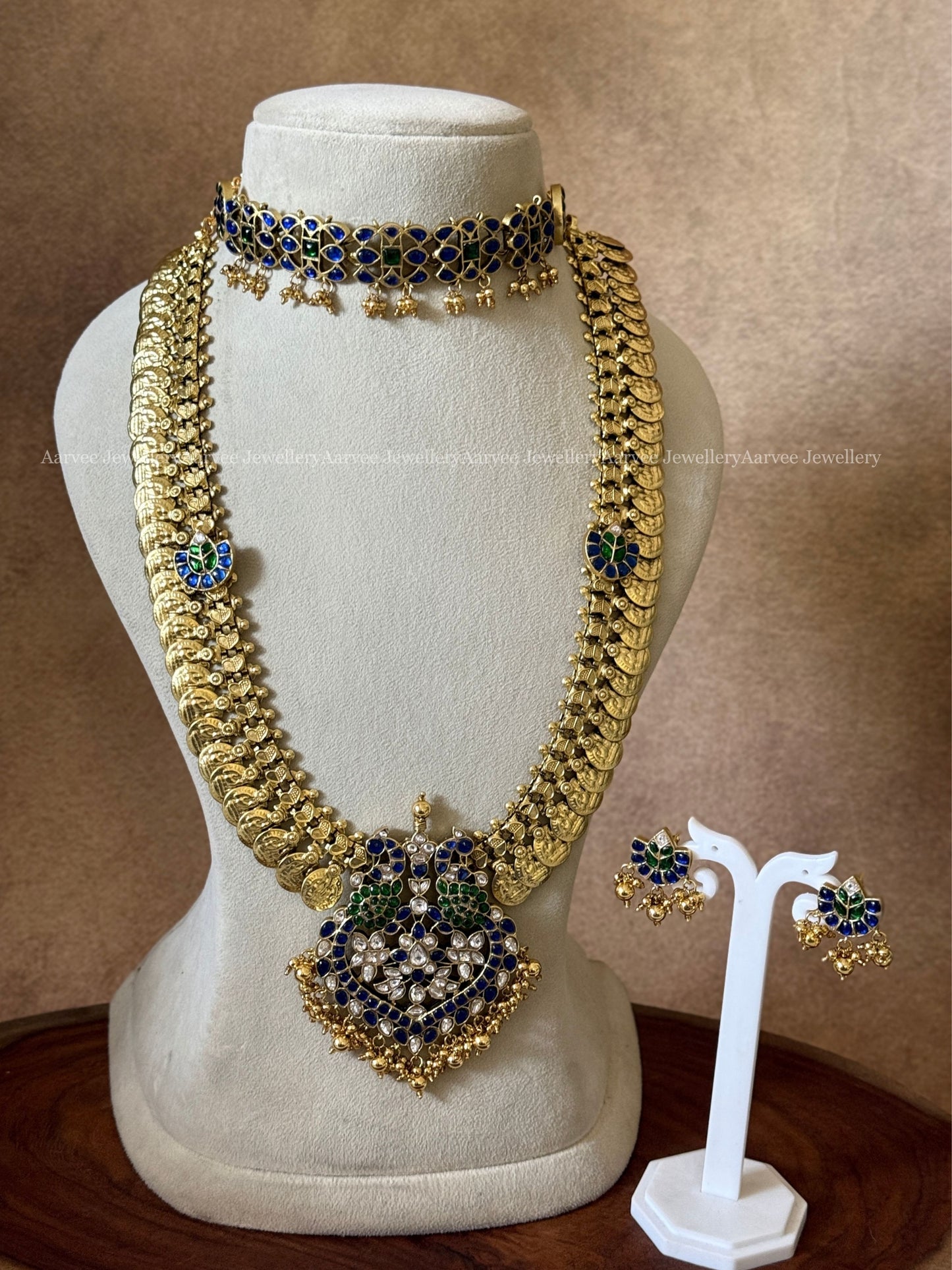 JADAU KUNDAN COIN MID LENGTH HARAM WITH BLUE / GREEN STONE PEACOCK PENDANT SET PAIRED WITH CHOKER