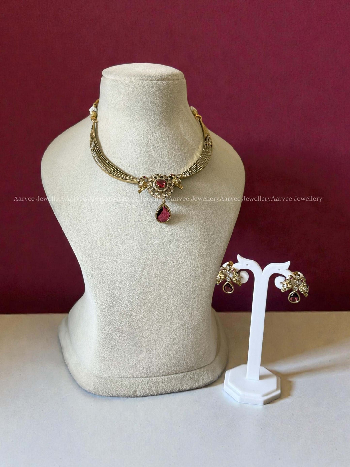 HASLI NECKLACE SET WITH CZ RED STONE