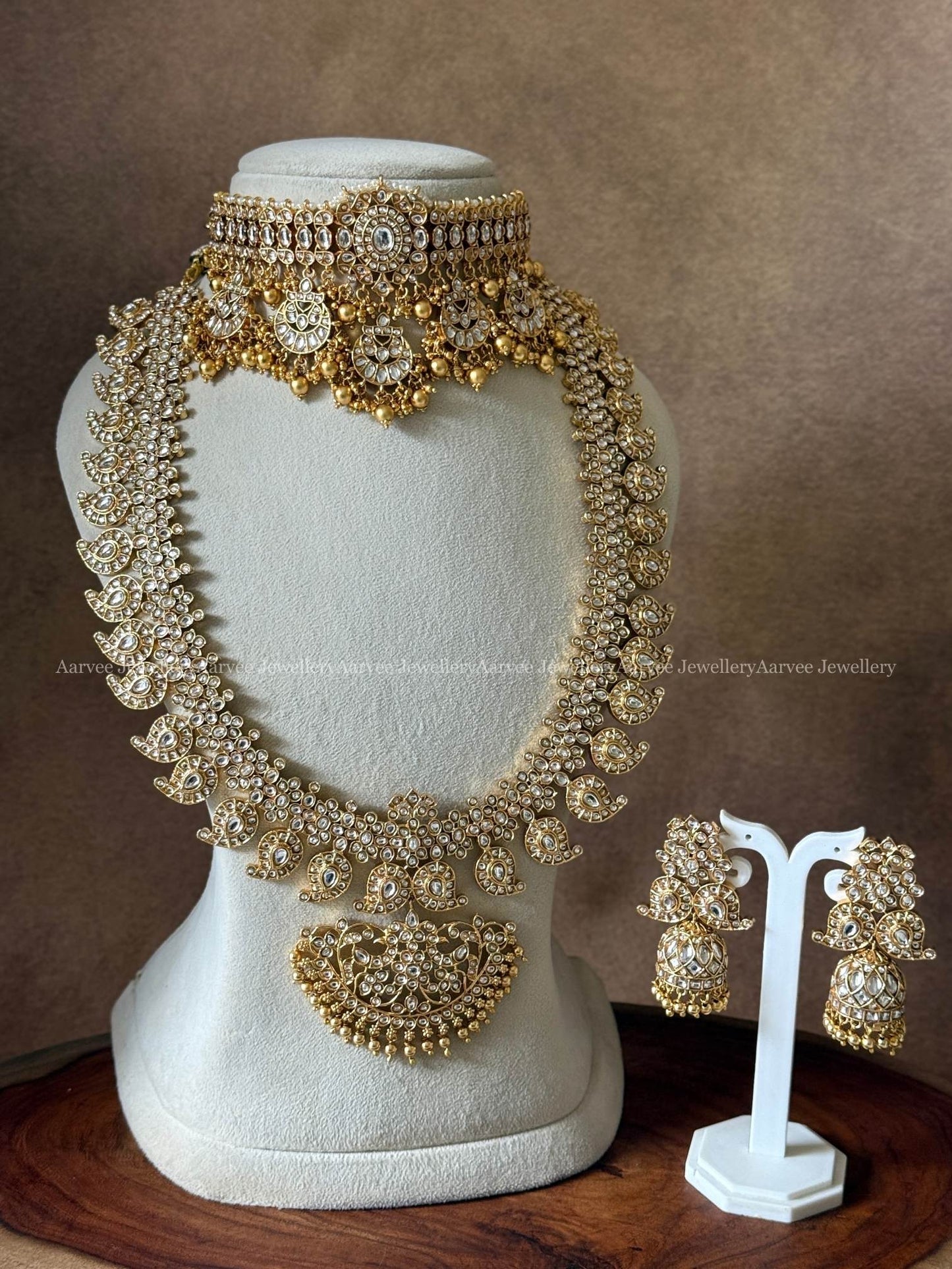 COMBO - KUNDAN MULTI PENDANT CHOKER WITH A CLASSIC MANGO MOTIF HARAM SET WITH KUNDAN WHITE STONES