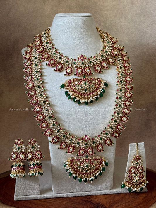 KEMP CLASSIC MANGO MOTIF BRIDAL JEWELLERY SET WITH RUBY/WHITE/GREEN STONES AND GREEN BEADS