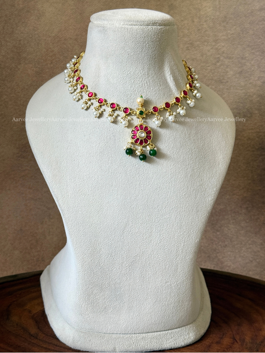 JADAU KUNDAN MINIMAL RUBY STONE NECKLACE WITH GREEN BEADS
