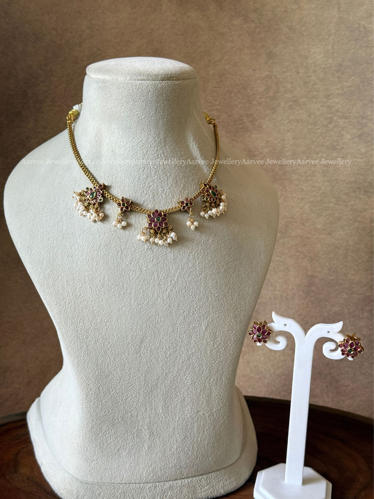 GOLD PLATED ATTIGAI NECKLACE SET WITH FLORAL MULTI PENDANT