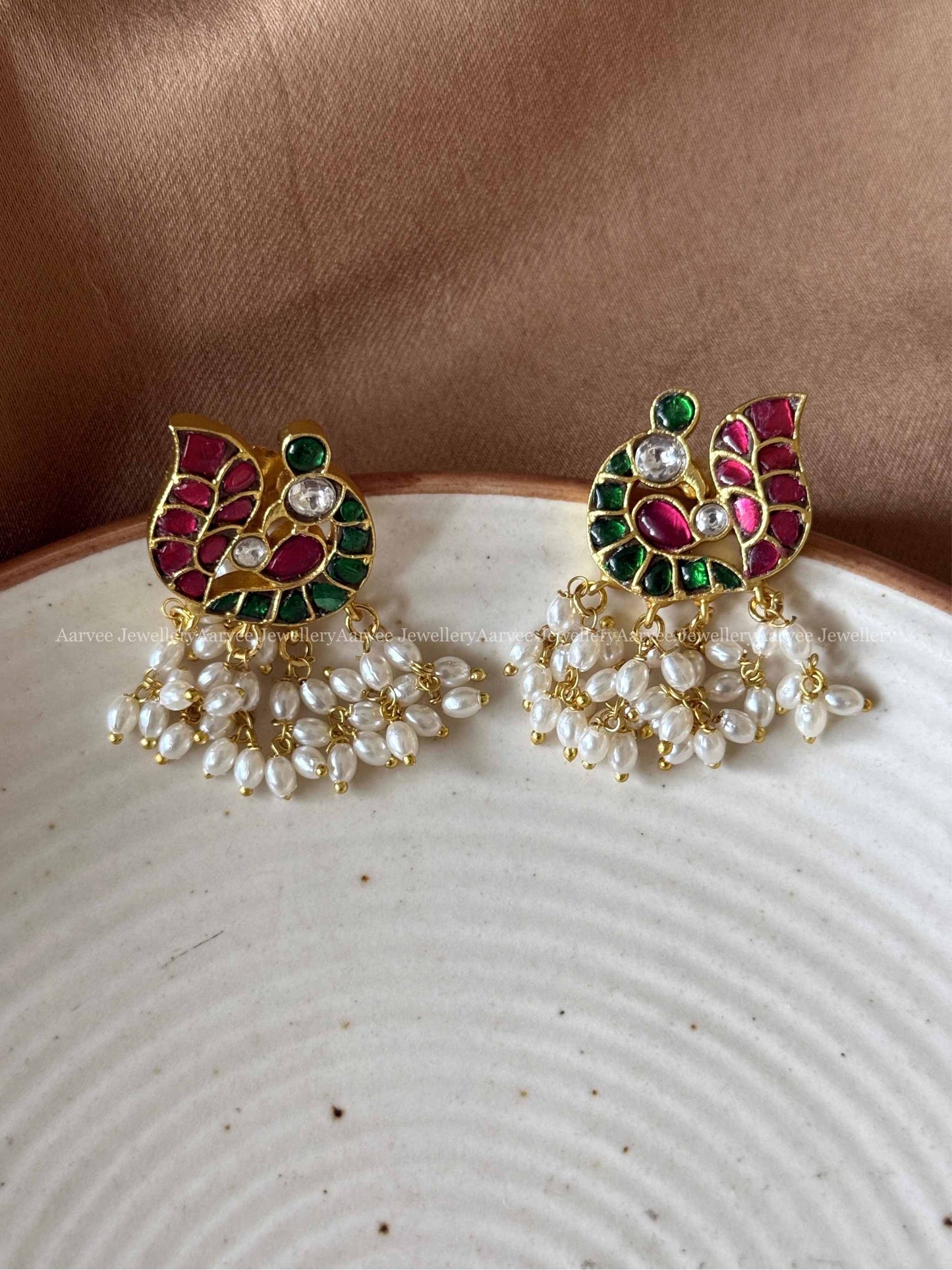 JADAU KUNDAN PEACOCK STUDS WITH PEARL BEADS