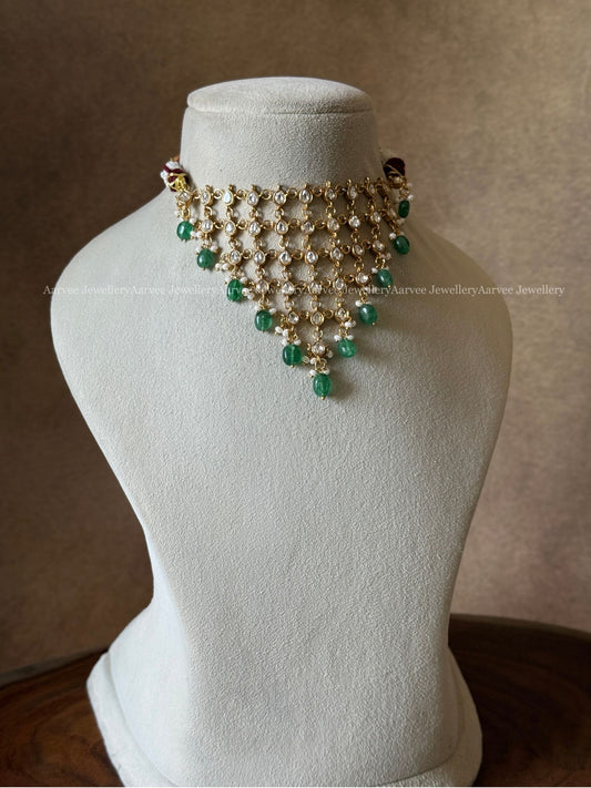 ELEGANT WHITE STONE LAYER CHOKER WITH GREEN BEADS