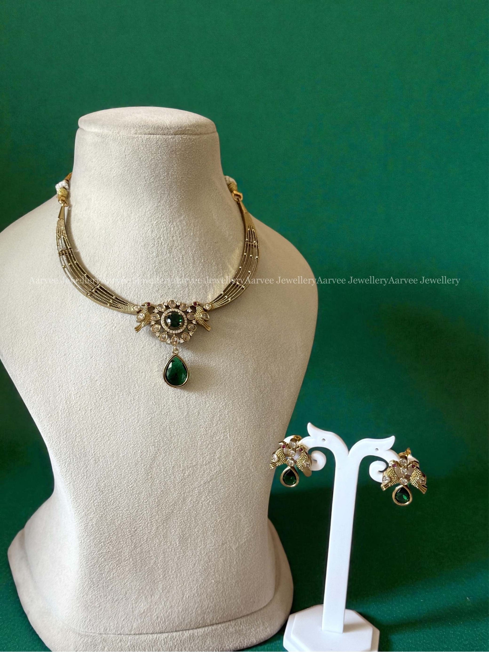 HASLI NECKLACE WITH CZ GREEN STONES