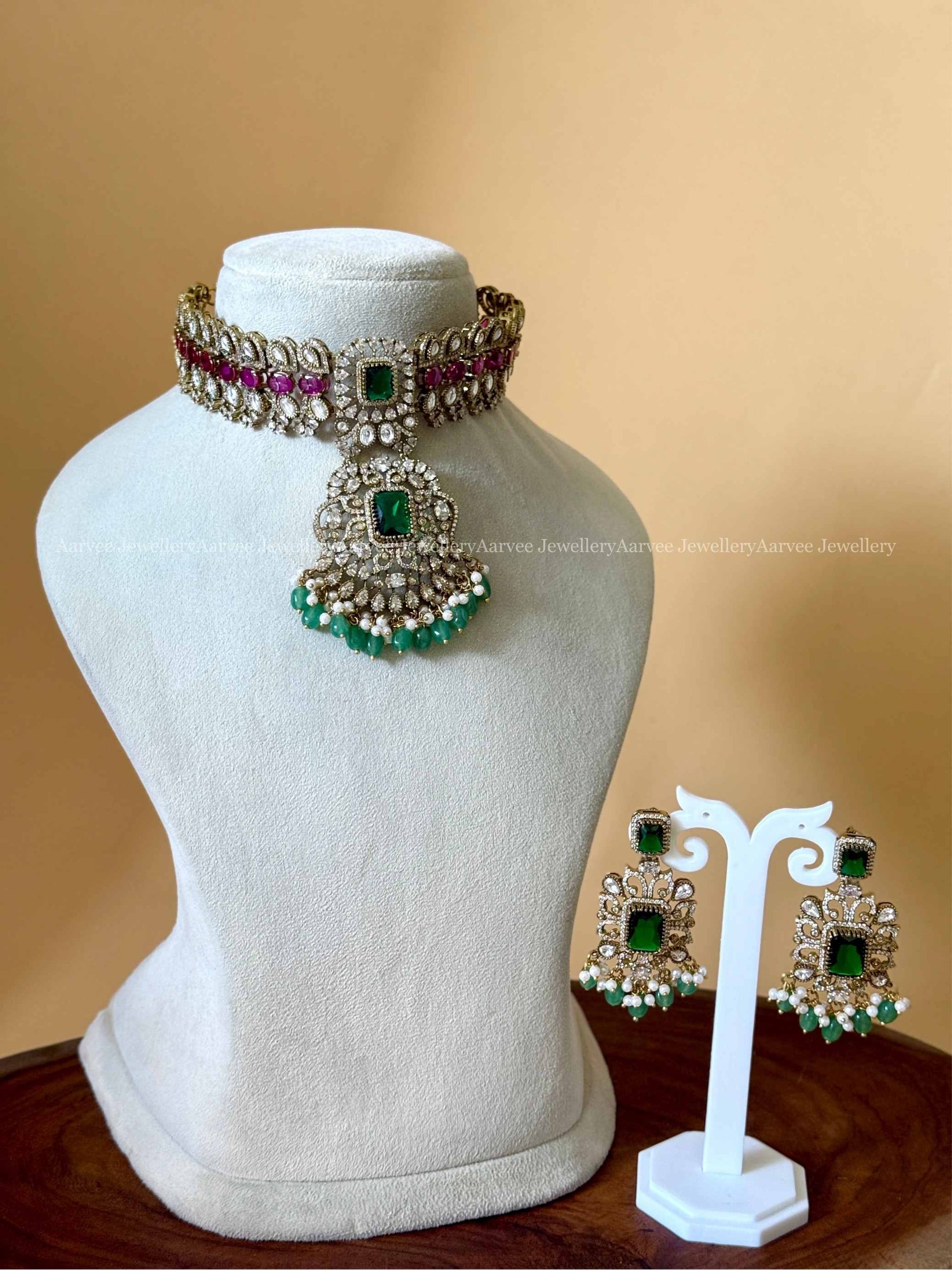 PREMIUM VICTORIAN BRIDAL CHOKER SET WITH PINK/ WHITE STONES AND GREEN BEADS