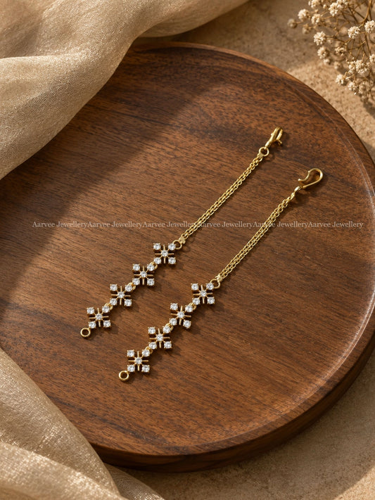 WHITE AD STONES FLORAL EAR CHAIN